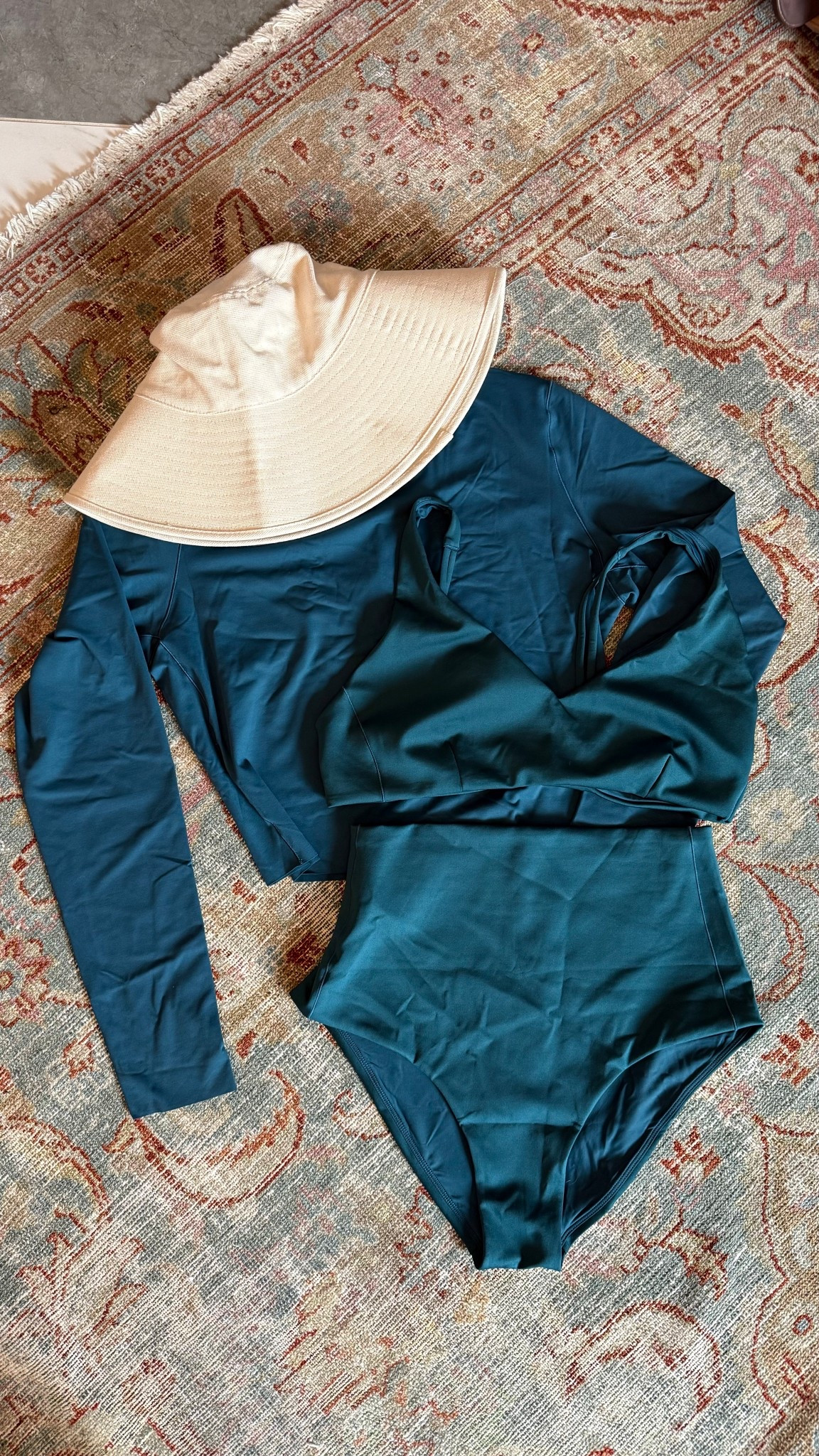 This set is the one I kept reaching for... the color, the coverage, the vibe. Linking everything so you can find it easily.

#LTKMidsize #LTKTravel #LTKSeasonal