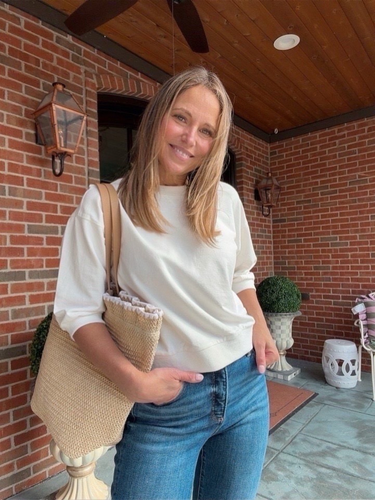 This is what we’ve been reaching for on busy days. It works for errands, lunch plans, or just getting out of the house without overthinking it. The tote from Social Threads pulls it all together.

#LTKMidsize #LTKSeasonal #LTKOver40