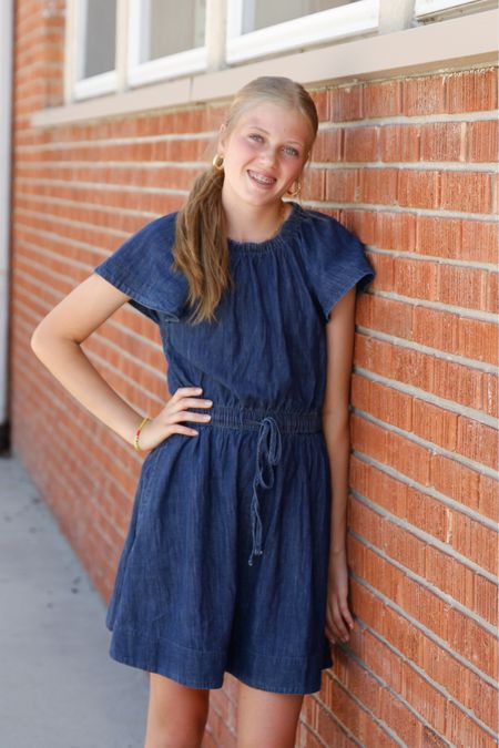 Basic doesn’t have to be boring! #walmartpartner This pretty denim dress has all the right details while still staying classic! Pair it with braided sandals for a dressy look or your favorite cowgirl boots for a country concert! The price is right too! 
#walmartfashion @walmart