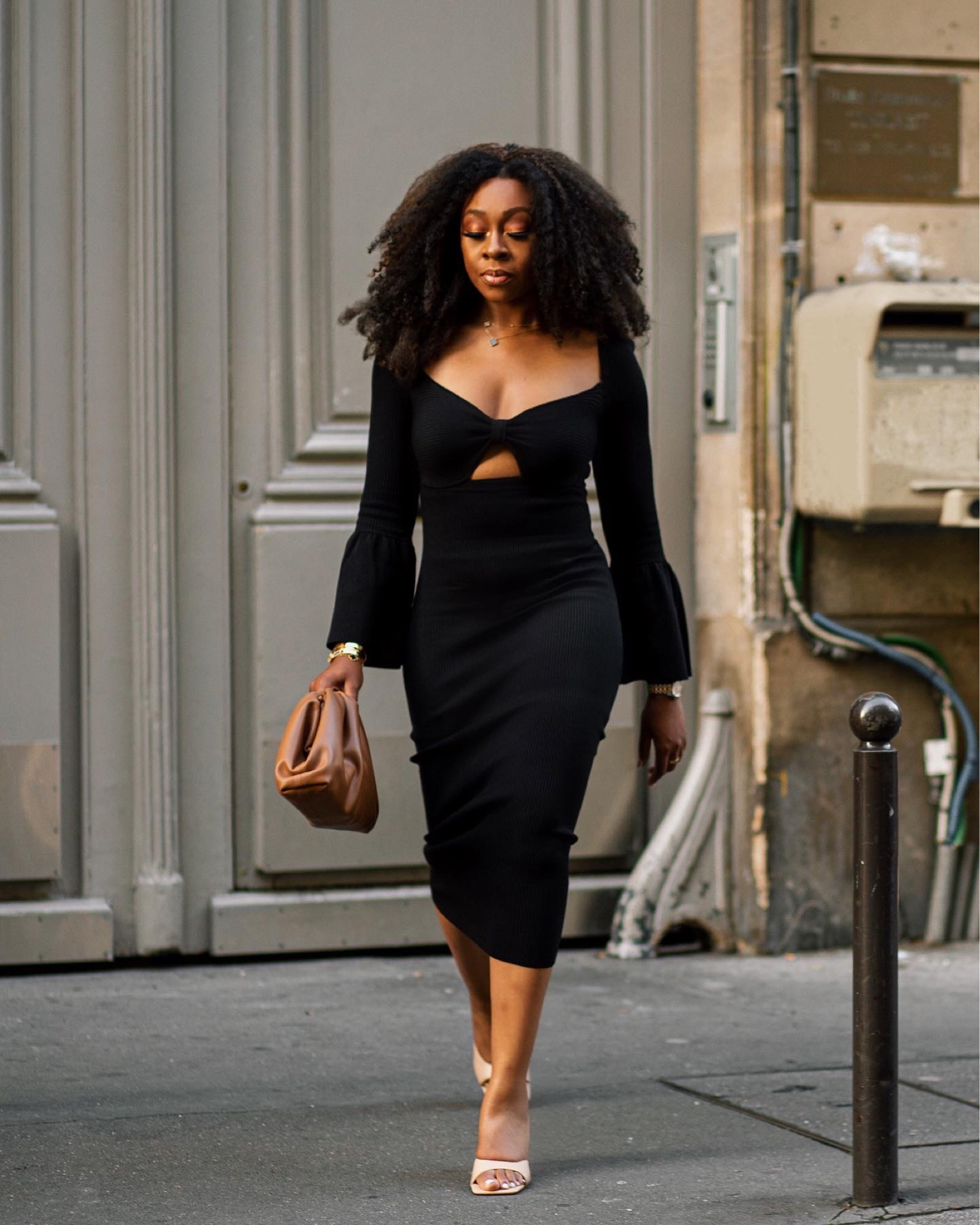 The perfect black dress ✨