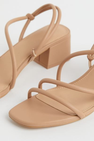 Beige | H&M (US + CA)