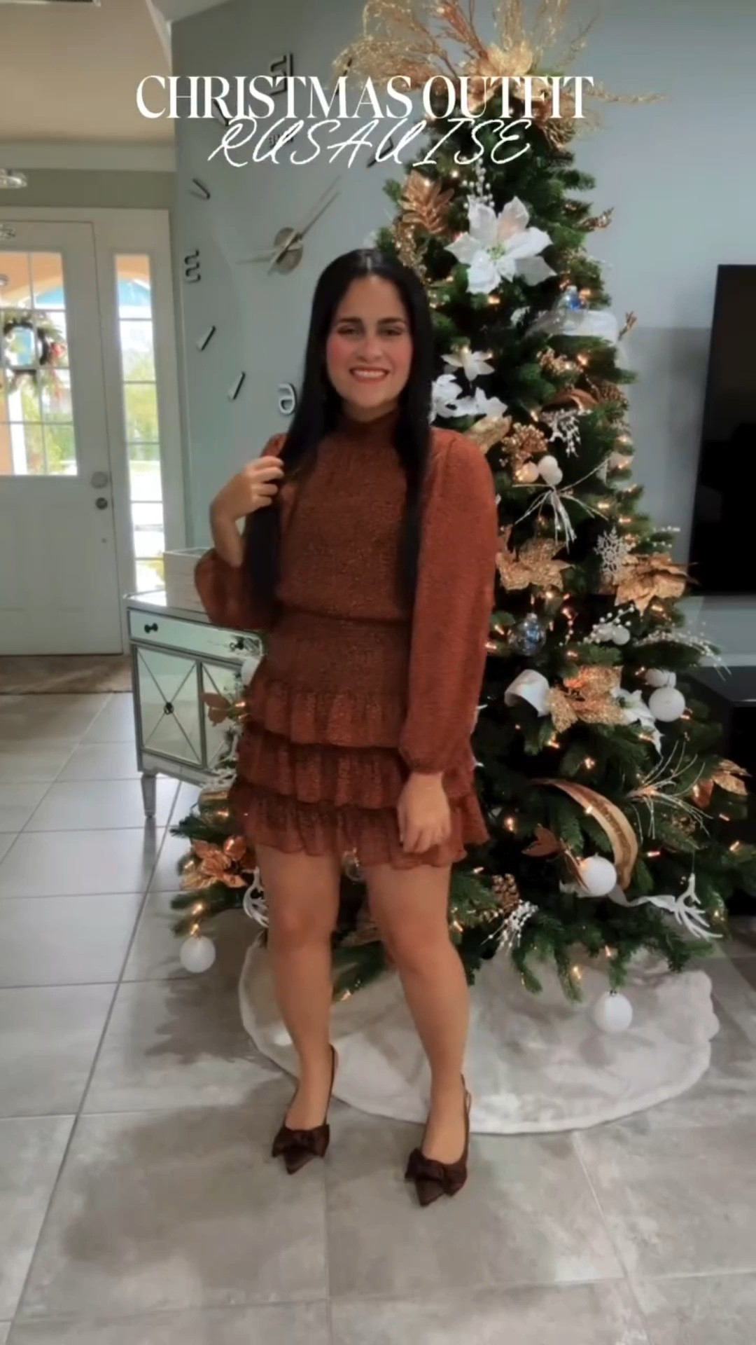 ✨ Vibes navideñas ✨
Un vestido de boleros que se mueve contigo y hace que cualquier look se sienta especial 🎄💫

Lo combiné con mis Closed Pointed Toe Slingback Kitten Heels, con tacón de 2 pulgadas, porque son elegantes, cómodos y perfectos para verte arreglada sin sacrificar comodidad.
La combinación ideal de feminidad, estilo y confort para cenas navideñas, reuniones familiares o una noche especial ✨

¿Lo usarías para Navidad o Año Nuevo? ❤️👠