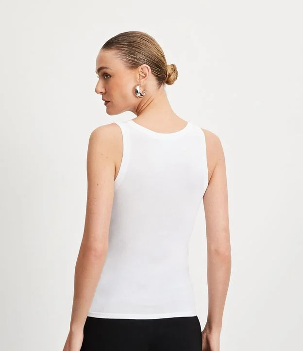 Blusa Regata em Tricô Leve Branco | Renner (BR)
