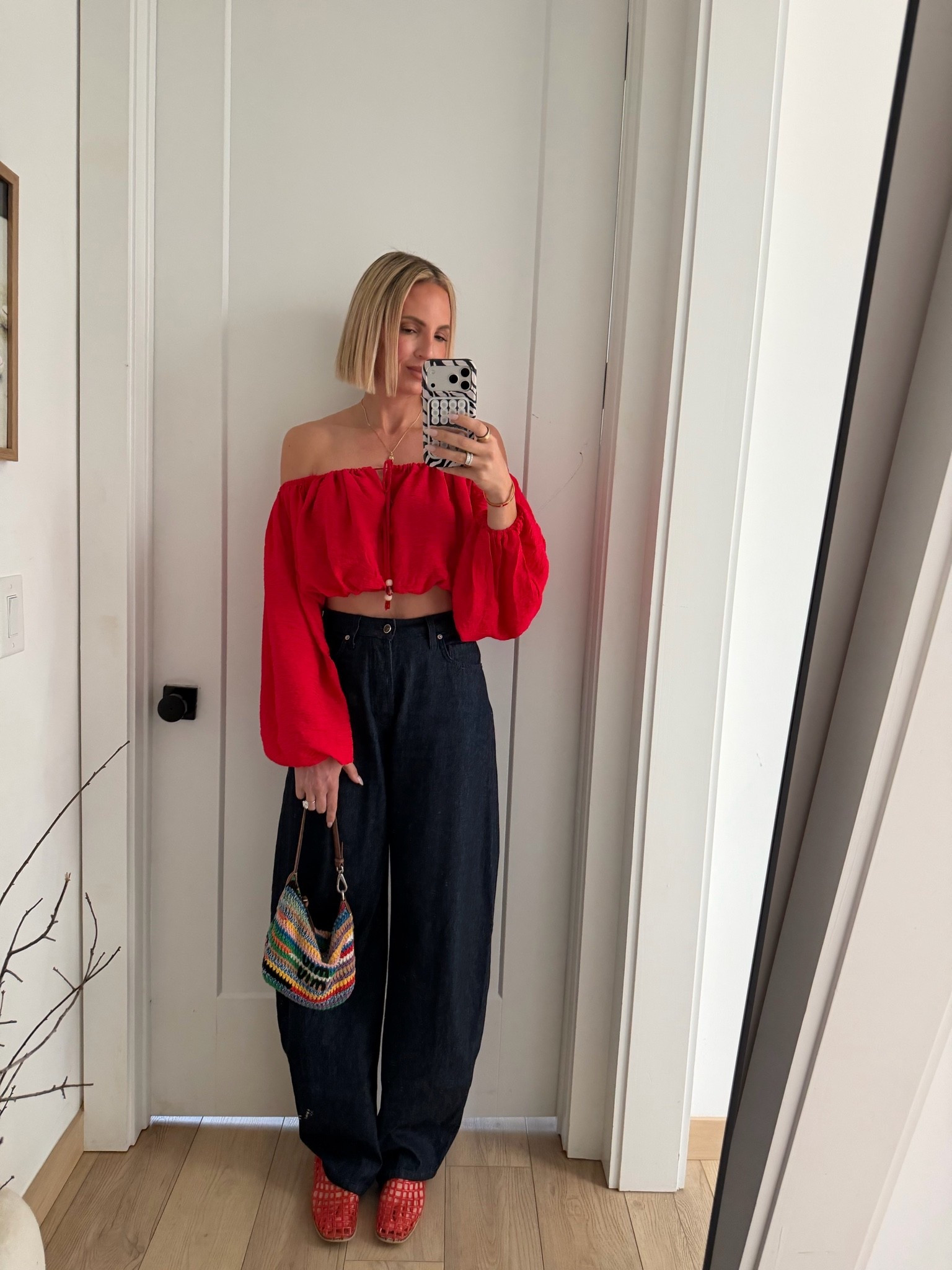 I was so embarrassed, I went out with the tags hanging from my arm🫠 on the bright side, I got a compliment. Someone stopped me and asked me where I got my top from. Tags and all.😂￼ wearing a small 



@kittenish
￼