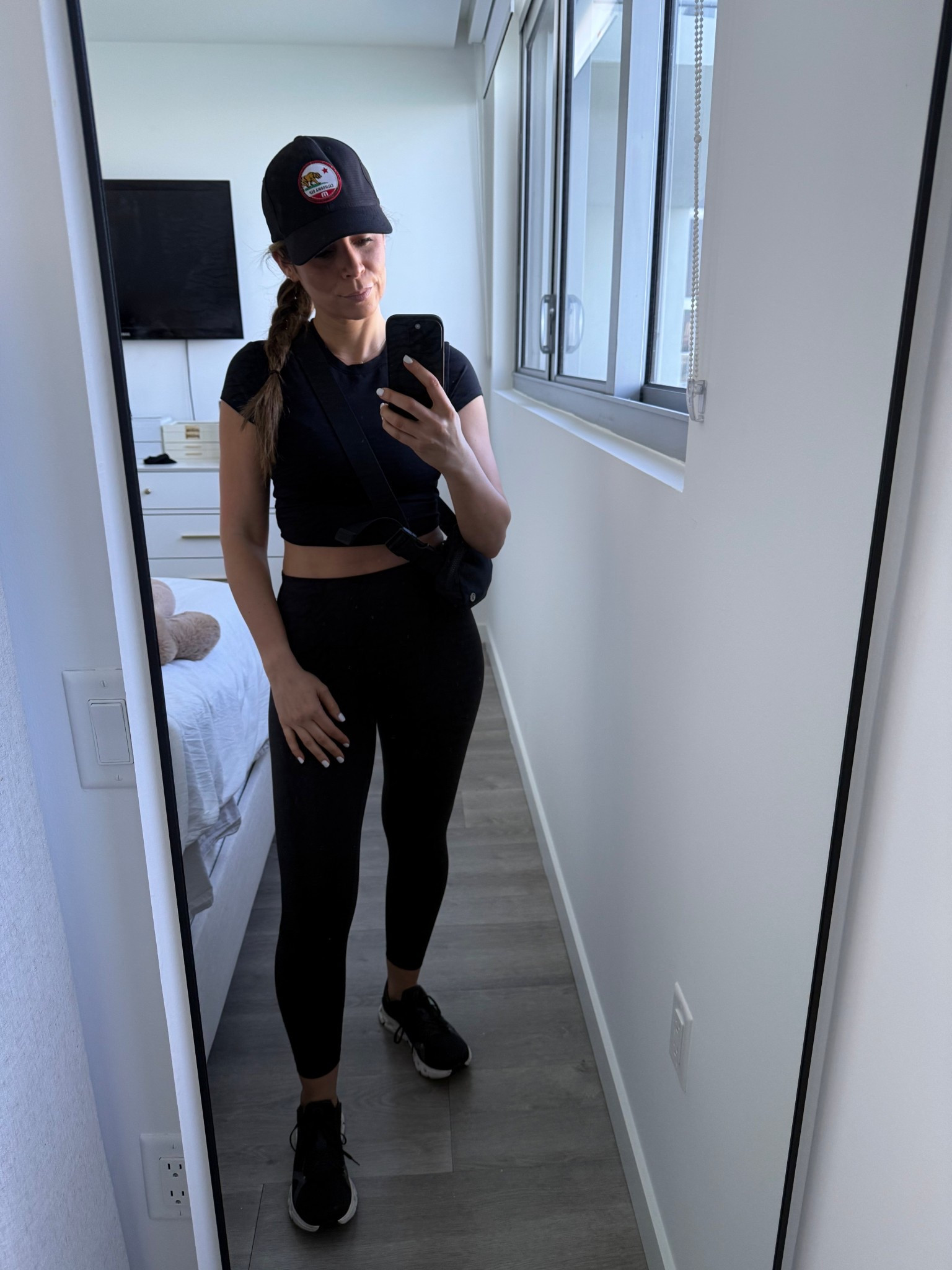 Wearing size small in top and size 6 in  leggings. 