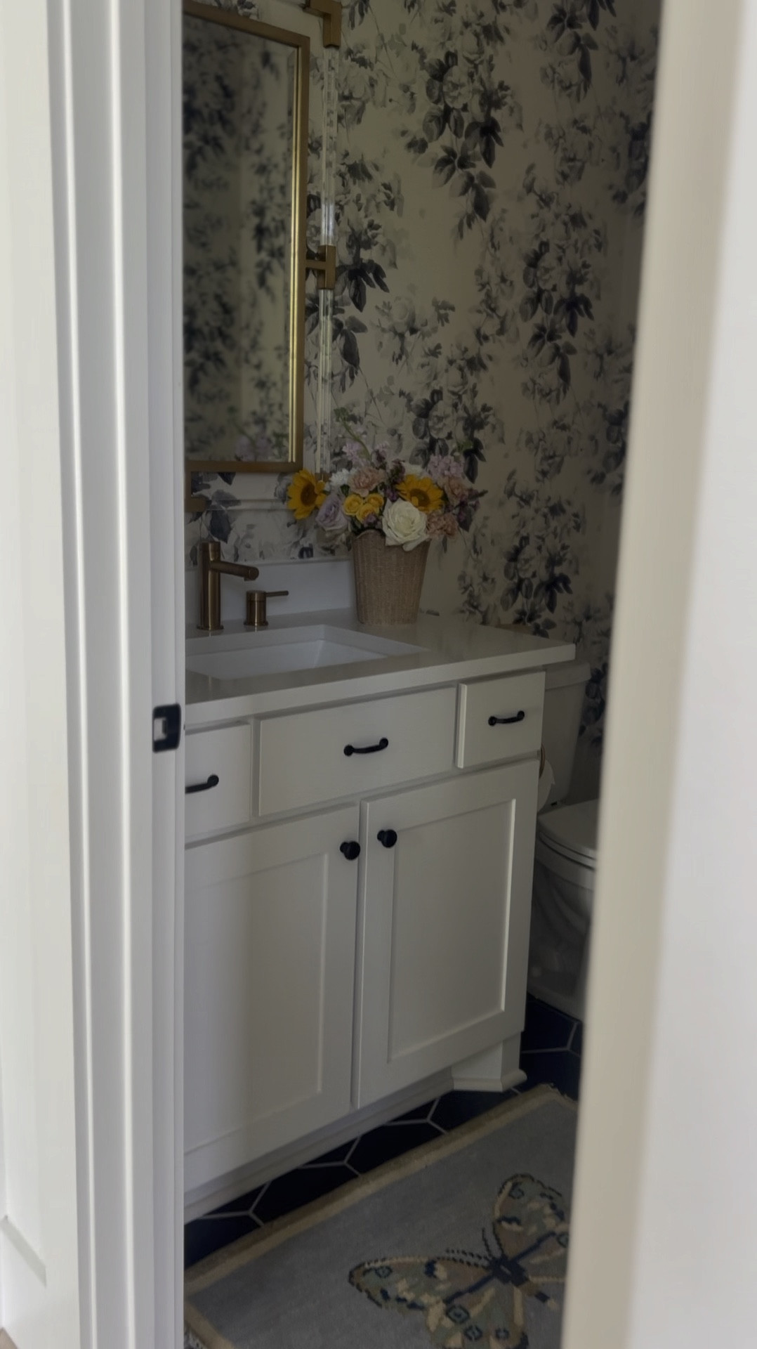 Powder bath details

#LTKHome #LTKSaleAlert #LTKStyleTip