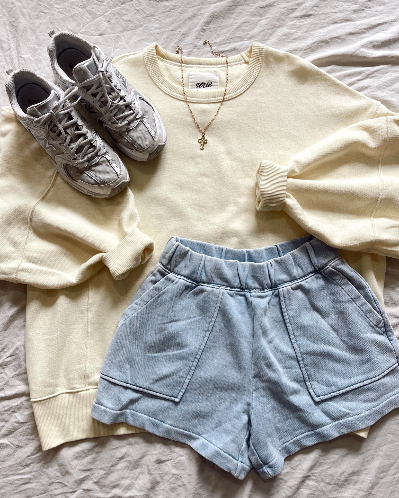 how i styled the new spring @Aerie sweat shorts for a warmer day at home🩵🌿

#LTKootd #LTKgrwm #LTKActive