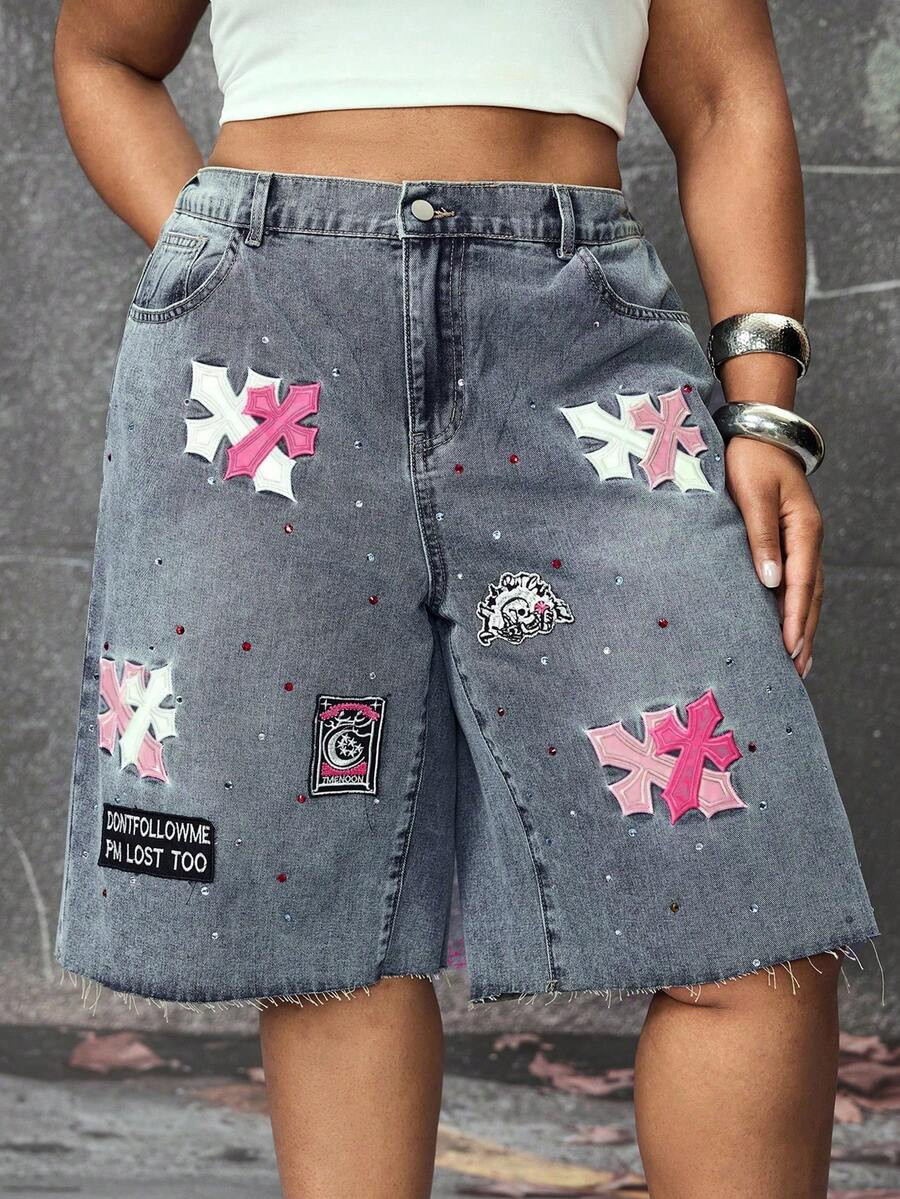 ROMWE Grunge Punk Plus Size Women's Cross Embroidery Pocket Loose Bermuda Denim Shorts | SHEIN