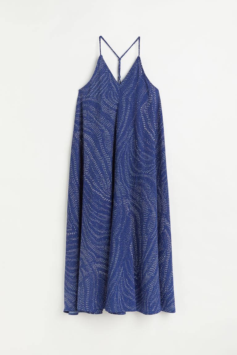 Conscious choice  New ArrivalLong, wide dress in softly draping jersey with a V-neck at the front... | H&M (US + CA)