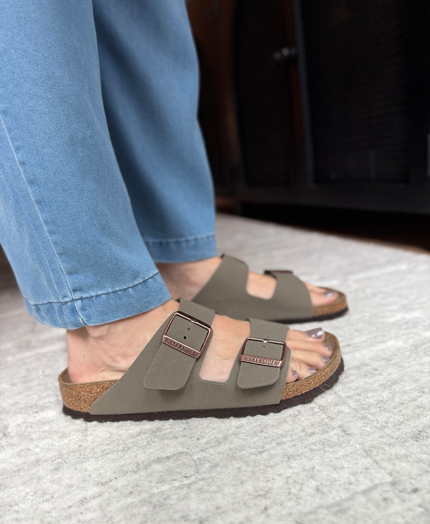 I’ve been doing so much shopping lately and recently got these Birkenstocks from @HSN! They always have the best sales and a lot of items ship free!
#ad #HSNInfluencer #LoveHSN @HSN 
