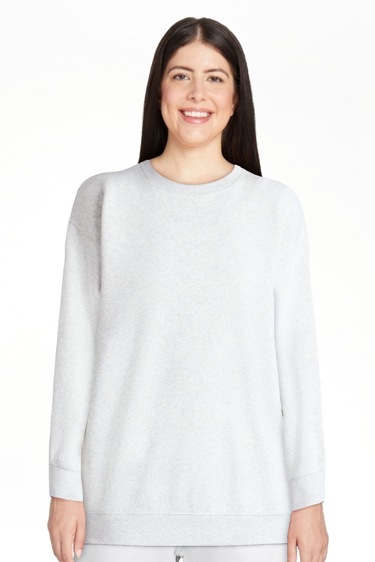 No Boundaries Oversized Fleece Sweatshirt with Long Sleeves, Women's and Women's Plus Sizes XXS-4... | Walmart (US)