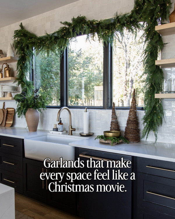 If I could only decorate with one thing every Christmas, it would be garlands — and…