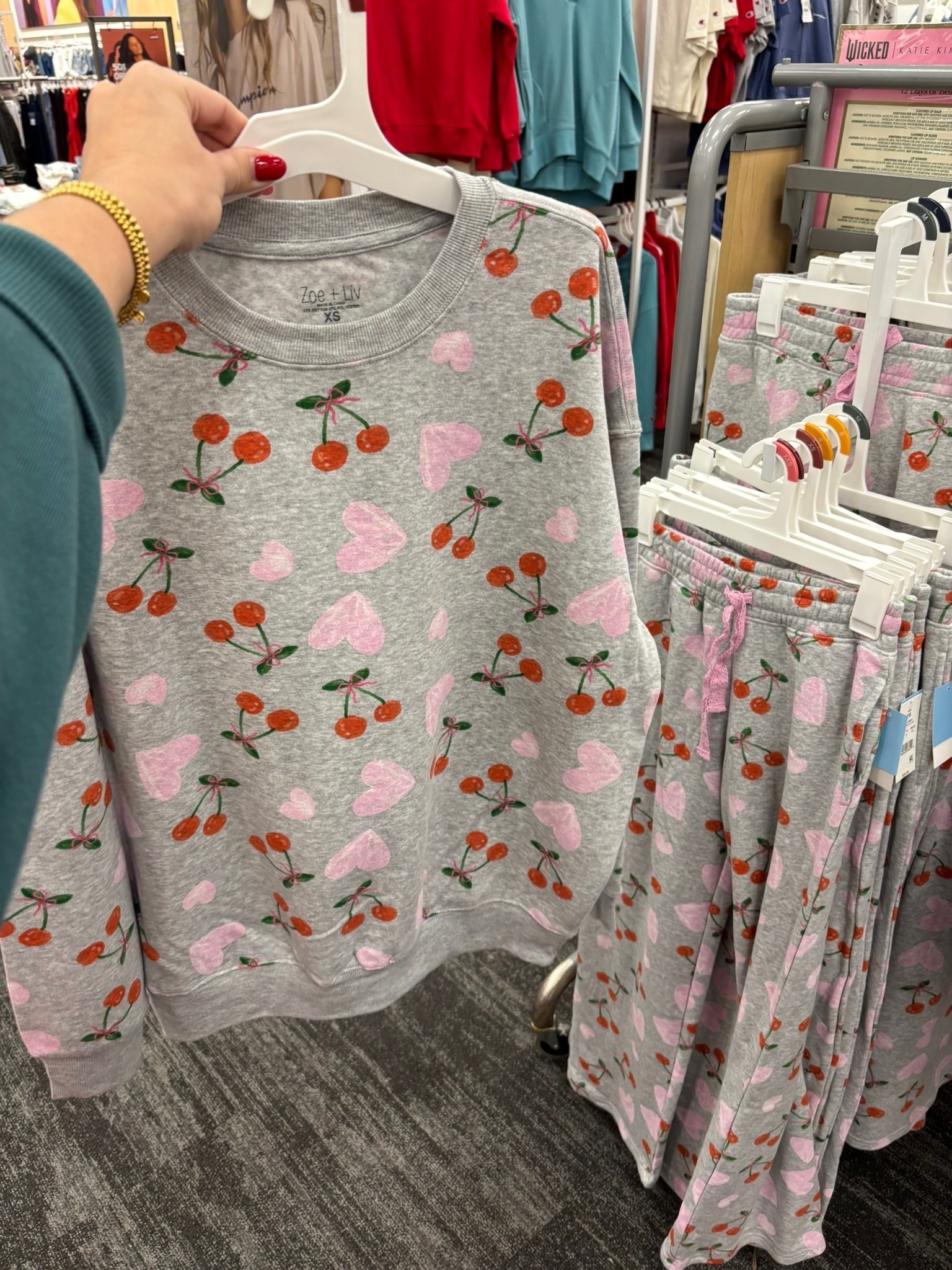 The coziest set!!❤️ This set is one of Target’s best sellers! 

Target fashion, Valentine’s Day, cozy set, heart, target outfit, target style 

#LTKFindsUnder50 #LTKSeasonal #LTKmomlife