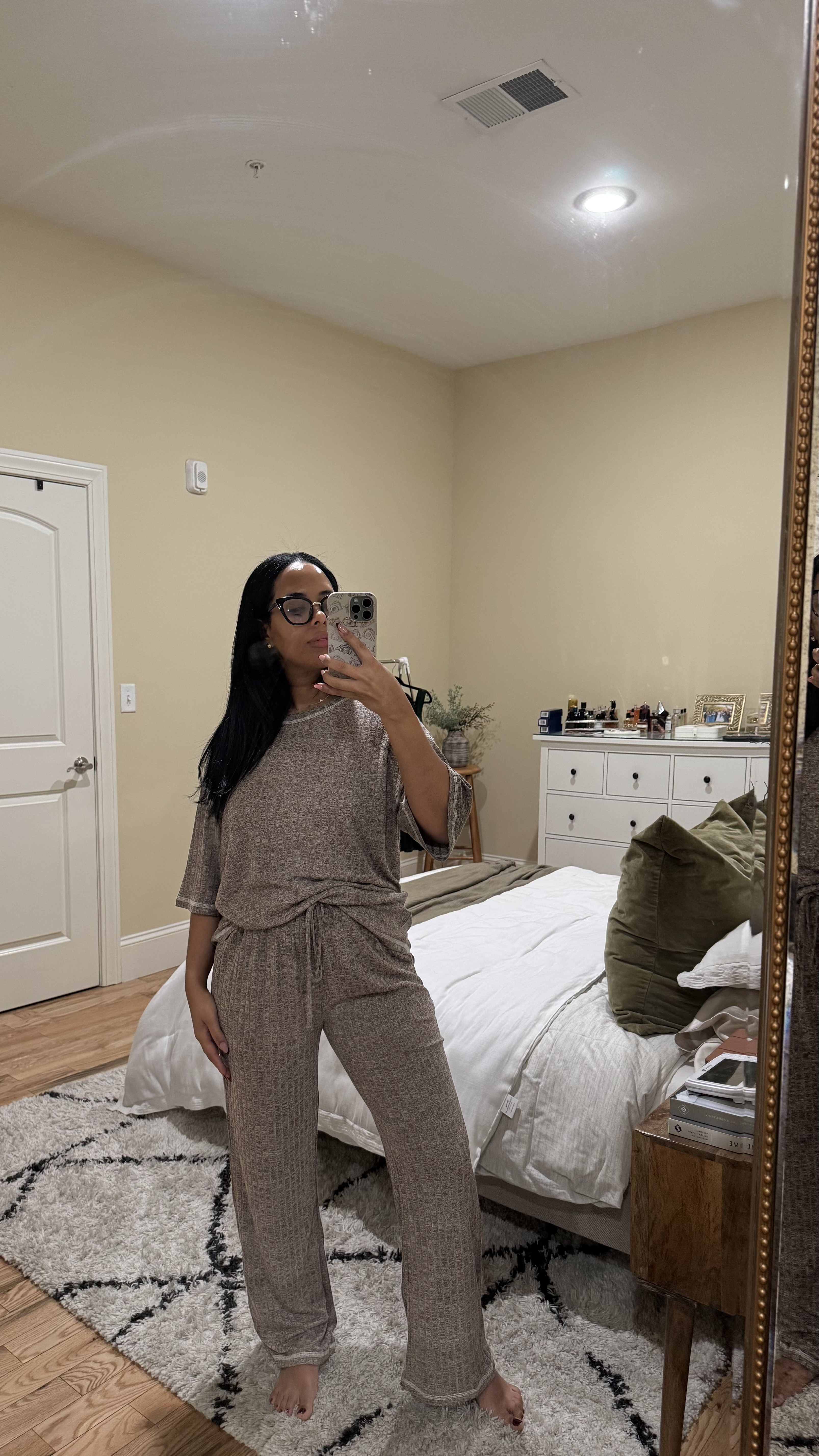 Amazon Matching lounge set! Perfect to enjoy this cozy Sunday 

#LTKMidsize #LTKGiftGuide #LTKFindsUnder50