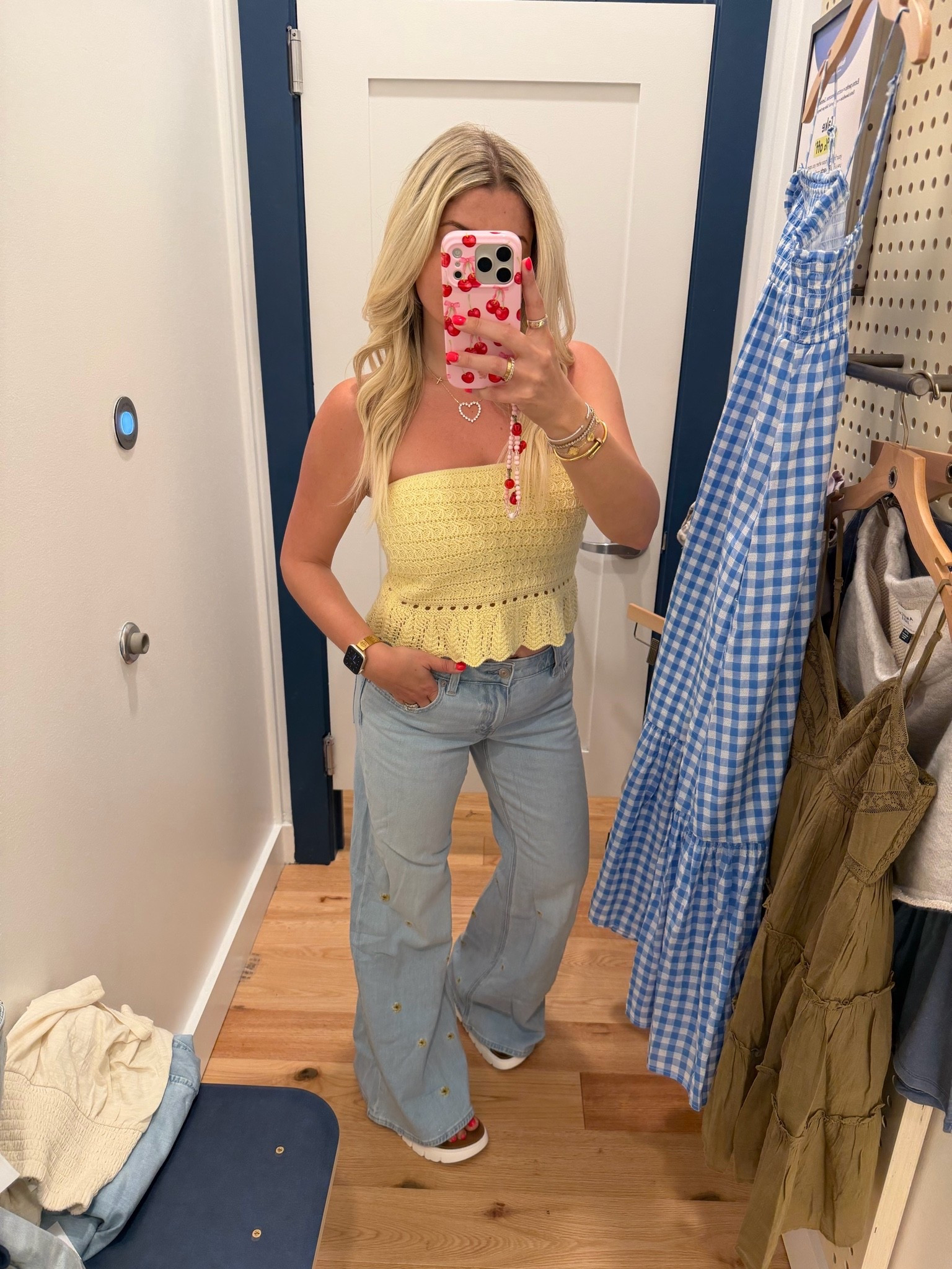 Outfit on sale
Tube top xs 50% off
Flare jeans on sale size 4
Sandals tts

#LTKSaleAlert