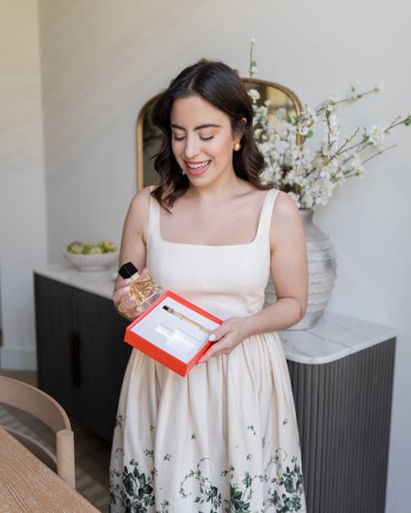 A thoughtful gift idea for a loved one or a friend is this 3-piece-perfume gift set! Also linked this beautiful dress that’s perfect for summer.
#giftguide #uniquegifts #summerfashion #outfitidea

#LTKSeasonal #LTKGiftGuide #LTKStyleTip