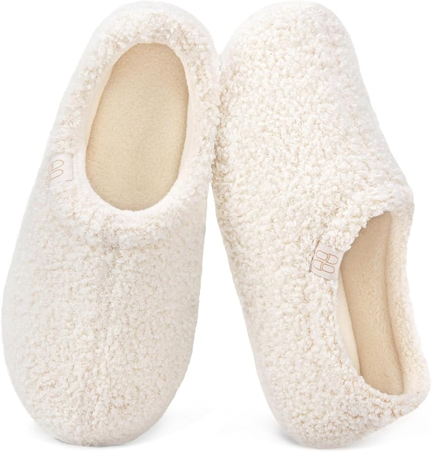 HomeTop Women's Fuzzy Curly Fur Memory Foam Loafer Slippers with Polar Fleece Lining | Amazon (US)