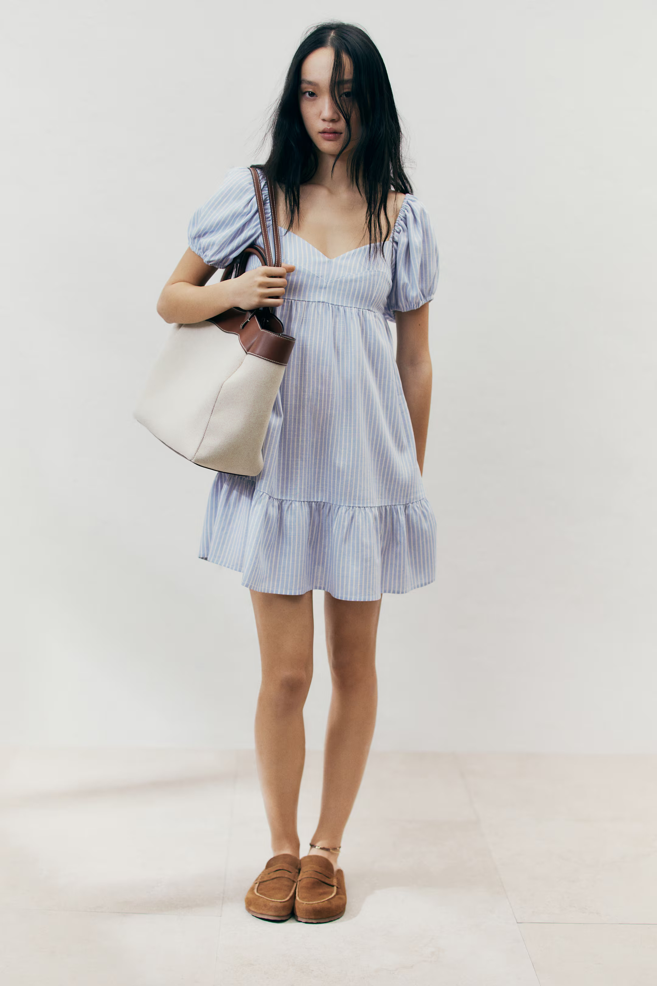 Puff-sleeved dress - Light blue/Striped - Ladies | H&M GB | H&M (UK, MY, IN, SG, PH, TW, HK)