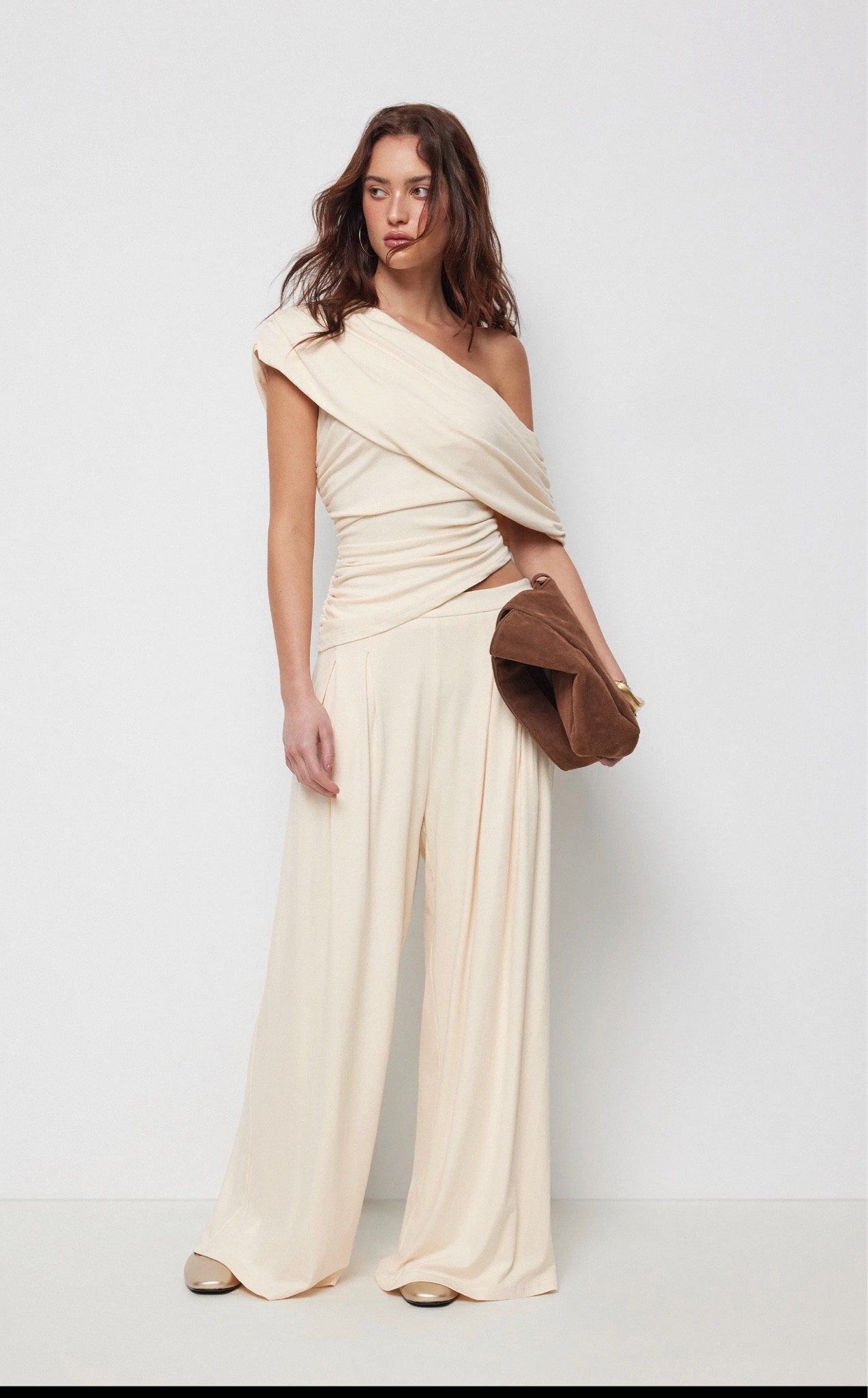 summer outfits

ASYMMETRICAL NECK RUCHED TOP & MID RISE 

#summer #outfit #set #asymmetrical

#LTKSeasonal #LTKOver40 #LTKPetite
