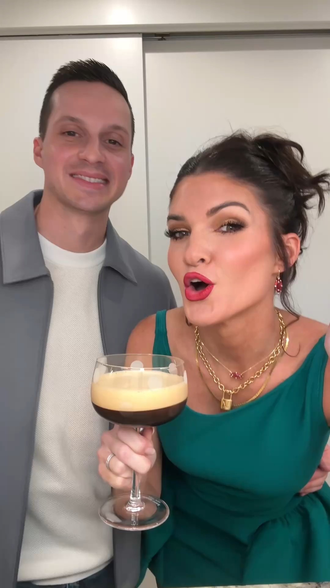 ESPRESSO MARTINI MUST HAVES!! Glasses, machine, pods, & shaker 