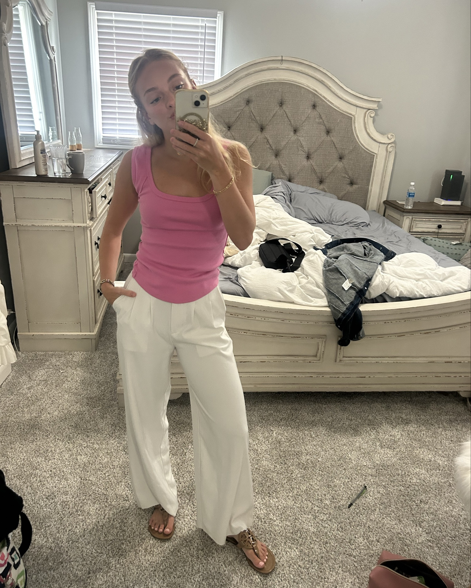 little Sunday outfit back home 💗 my favorite tank! I need it in more colors 🤍🤍

#LTKFindsUnder100 #LTKStyleTip #LTKBeauty