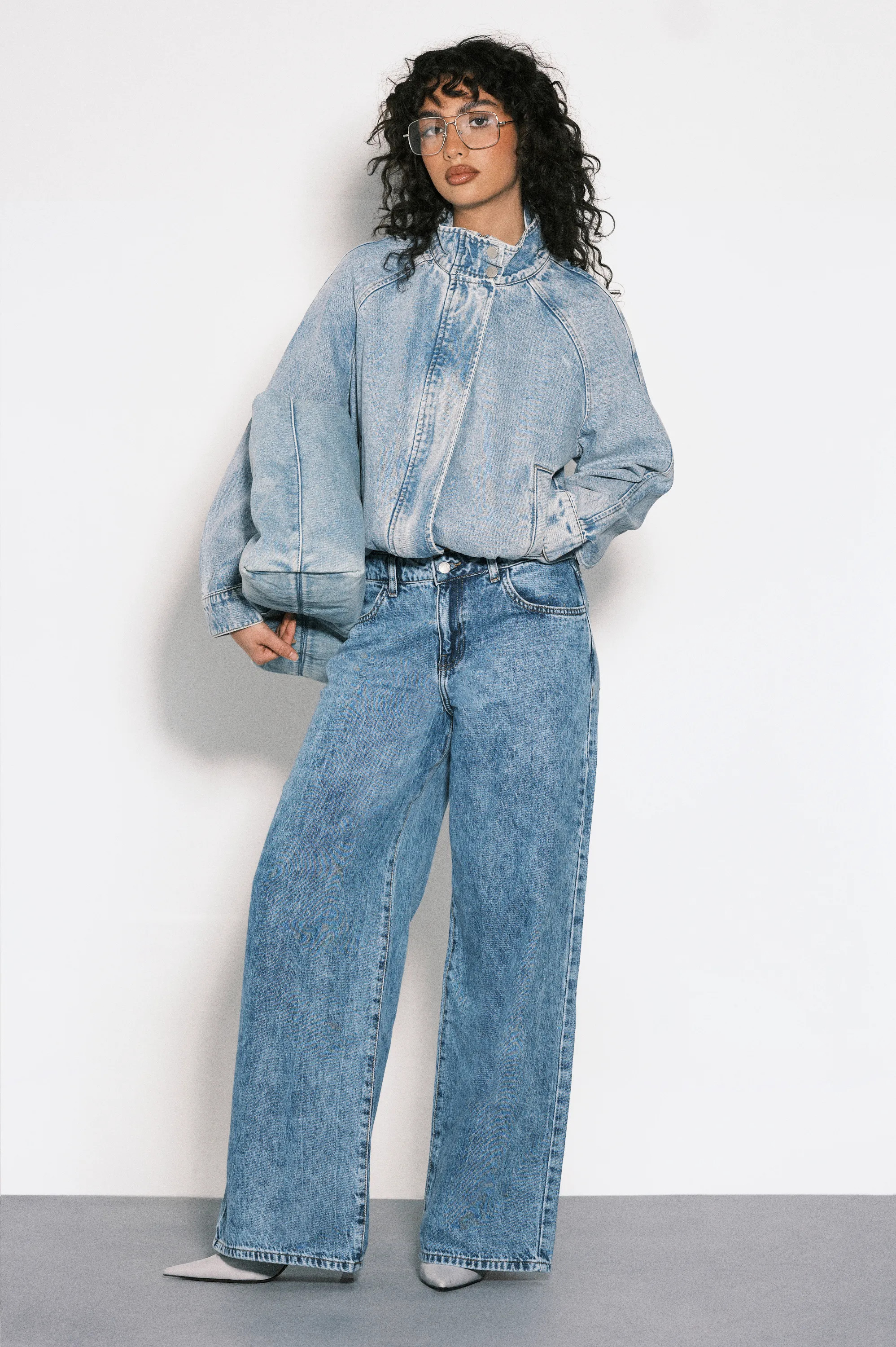 Acid Wash Mid Blue Basics Mid Waist Boyfriend Jean | Boohoo USA | boohoo (US & Canada)