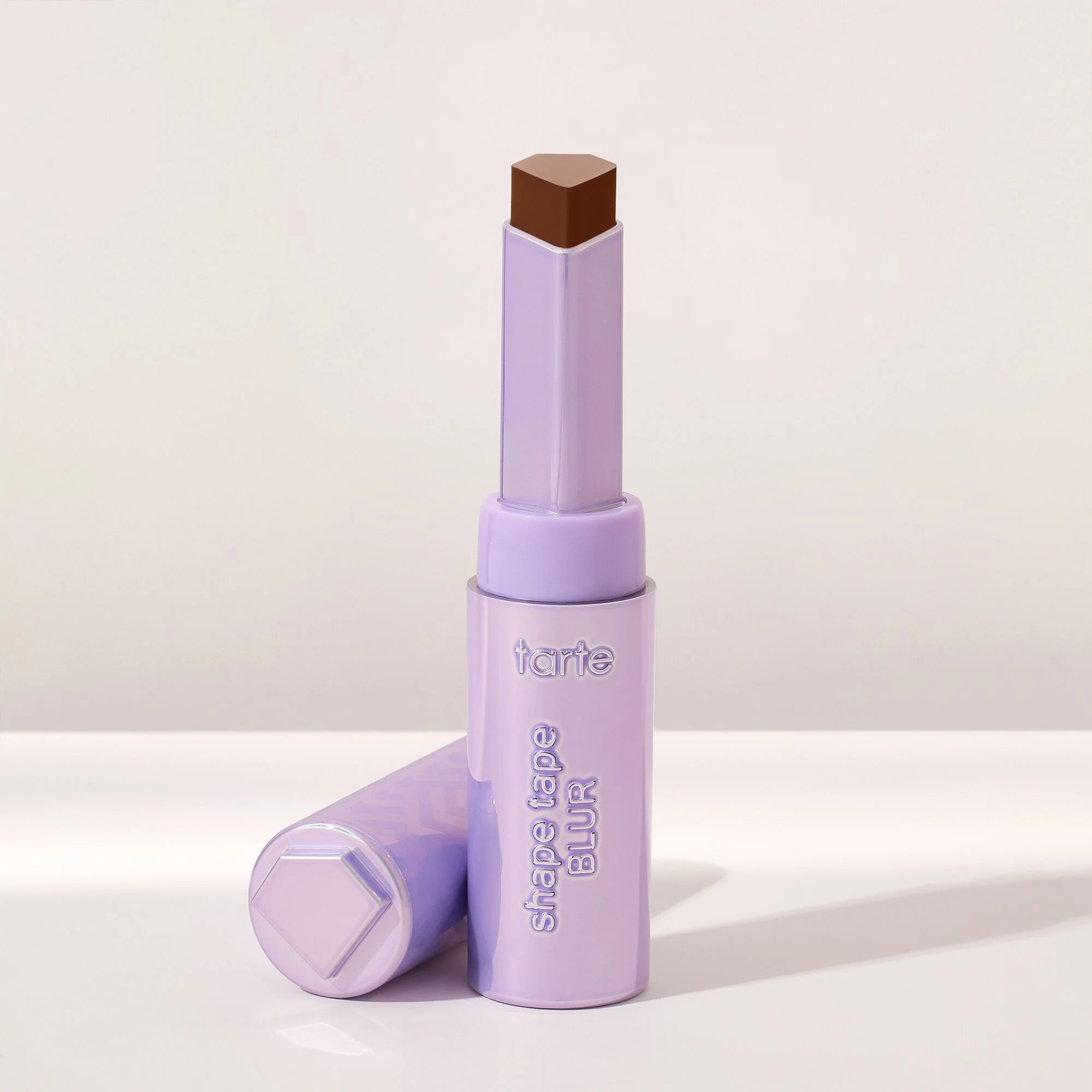 shape tape�?� blur concealer stick - 60H mahogany honey | tarte cosmetics (Global)