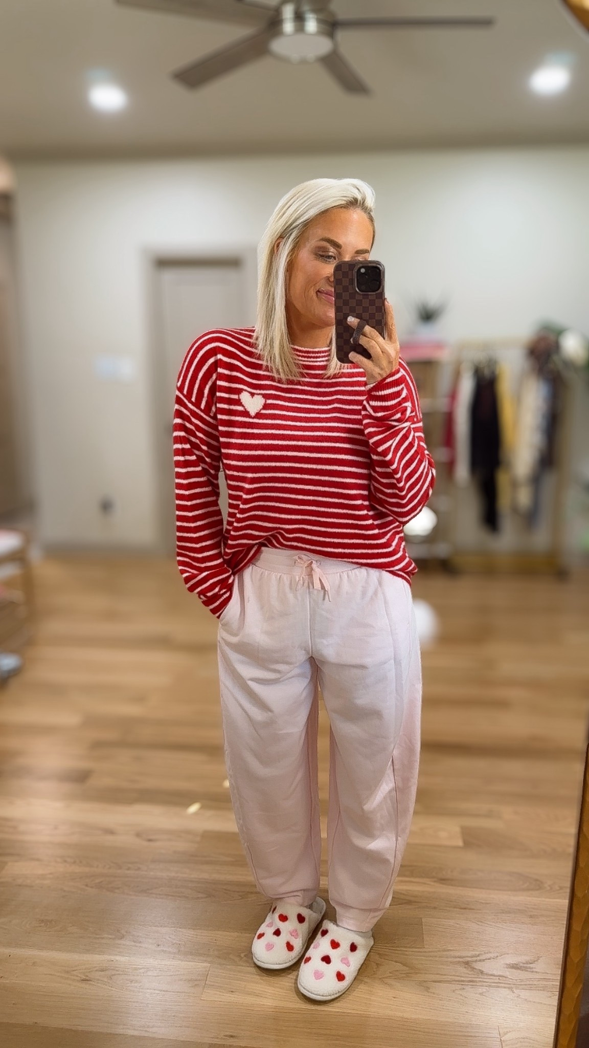 The cutest set for valentine day 
Sweater size small 
Barrel sweatpants size small 