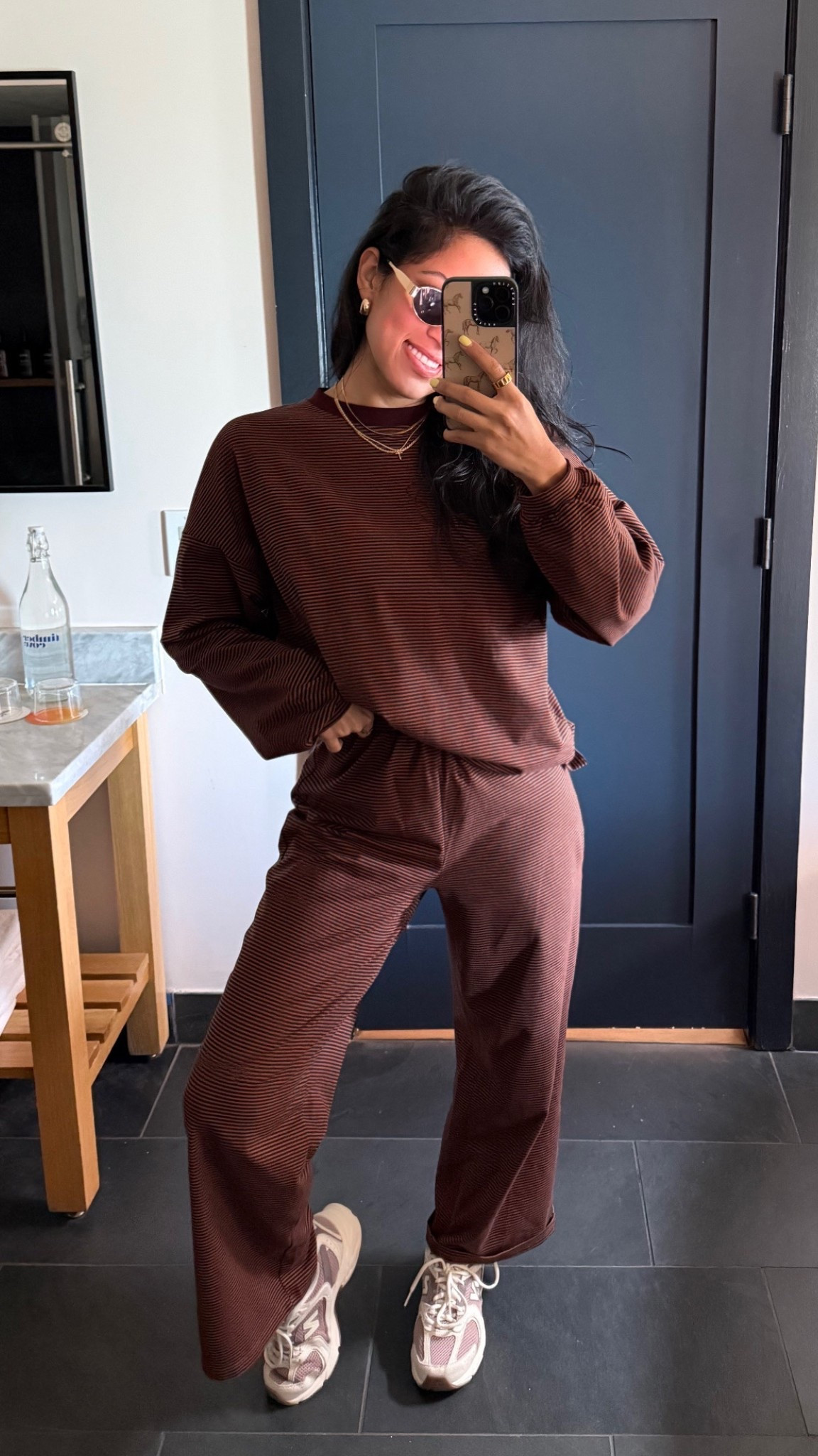 Cozy travel outfits 🤎