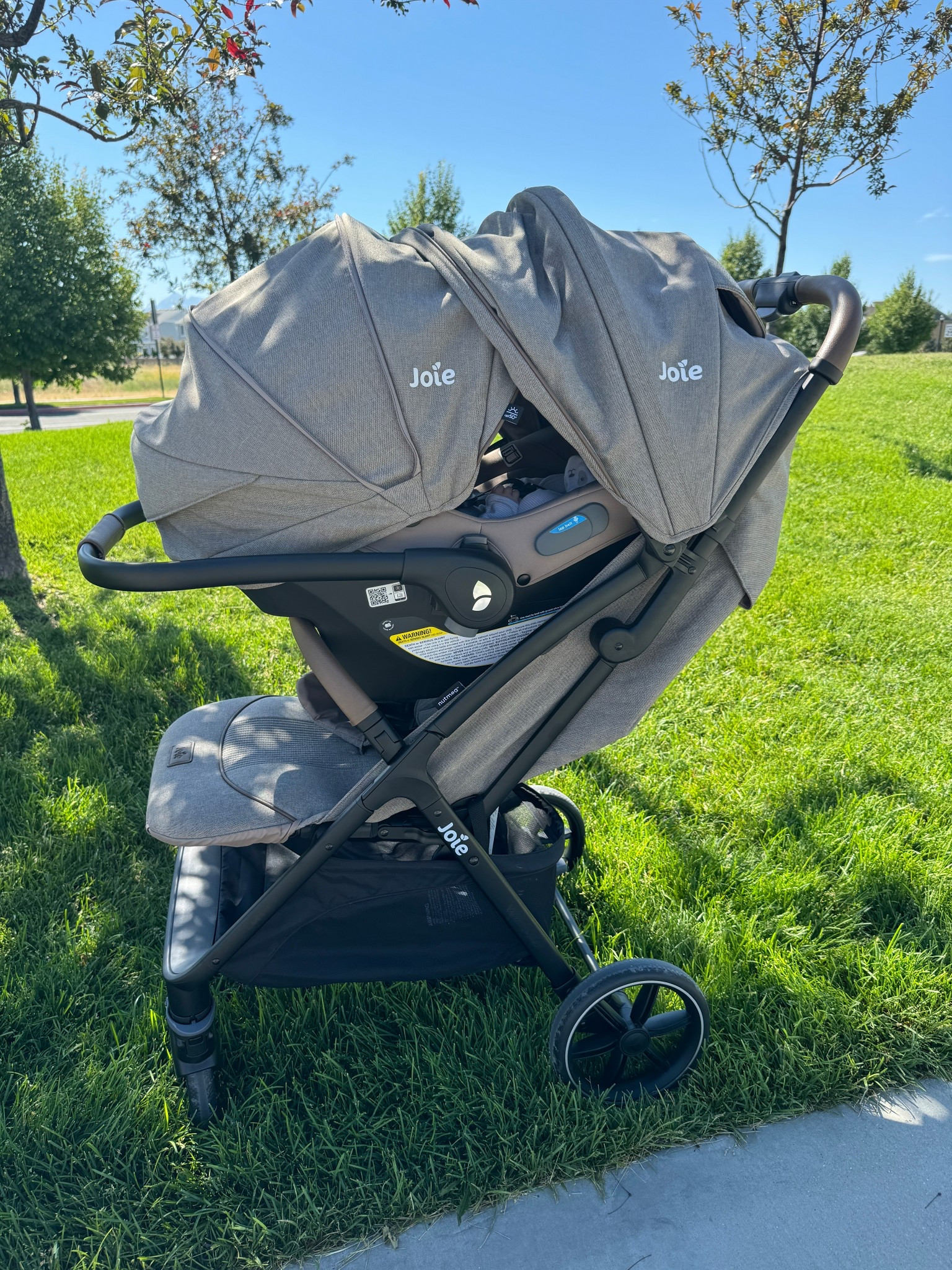 Baby car seat travel system with stroller

#LTKKids #LTKBaby #LTKFamily