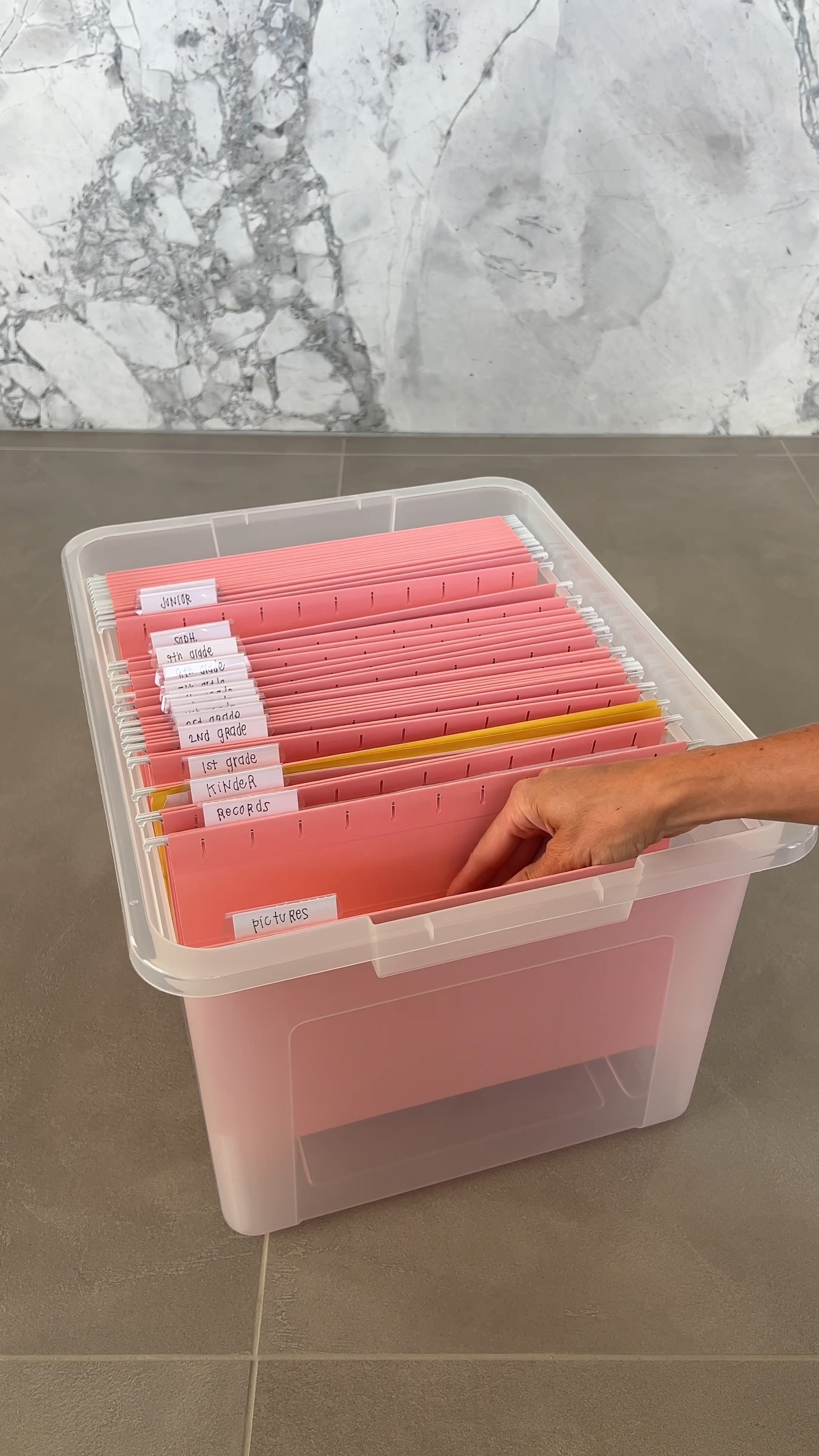 Finally getting around to organizing all my kids files and I love these folders and tote from @Walmart!

#walmartpartner

#LTKHome #LTKFindsUnder50 #LTKVideo