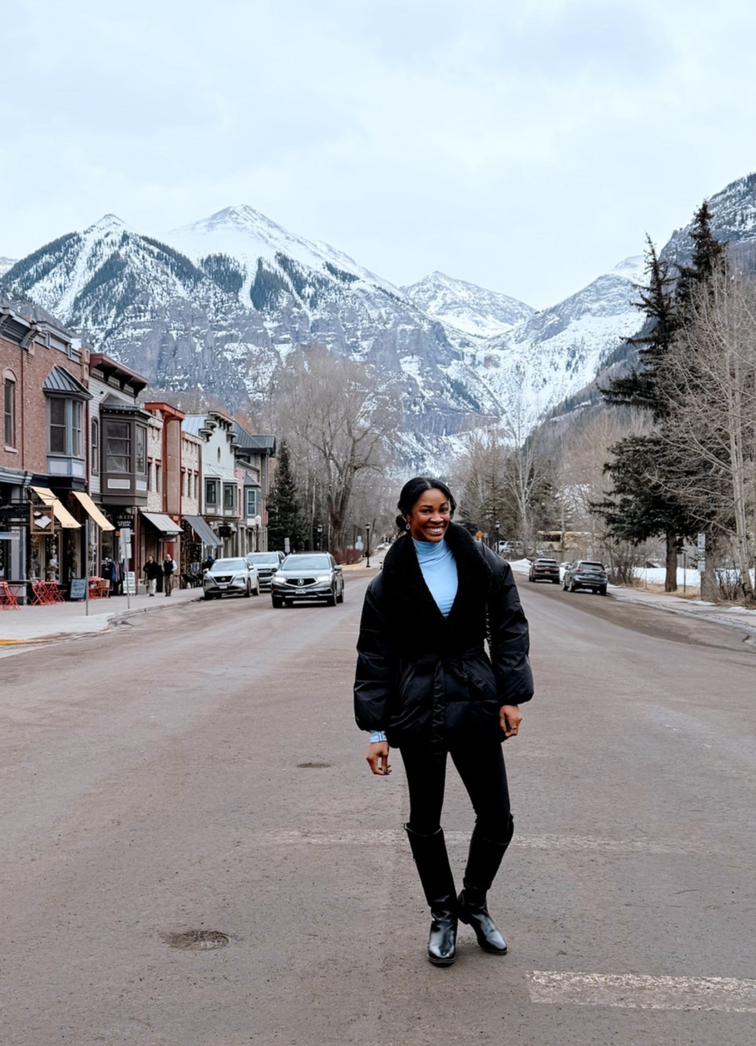 The perfect winter jacket that offers warmth and is a vibe. I wore fleece lined leggings and a long sleeve top almost every day I was in Colorado and it’s perfect for being out and about in colder weather or as a base layer if skiing

#LTKTravel #LTKootd