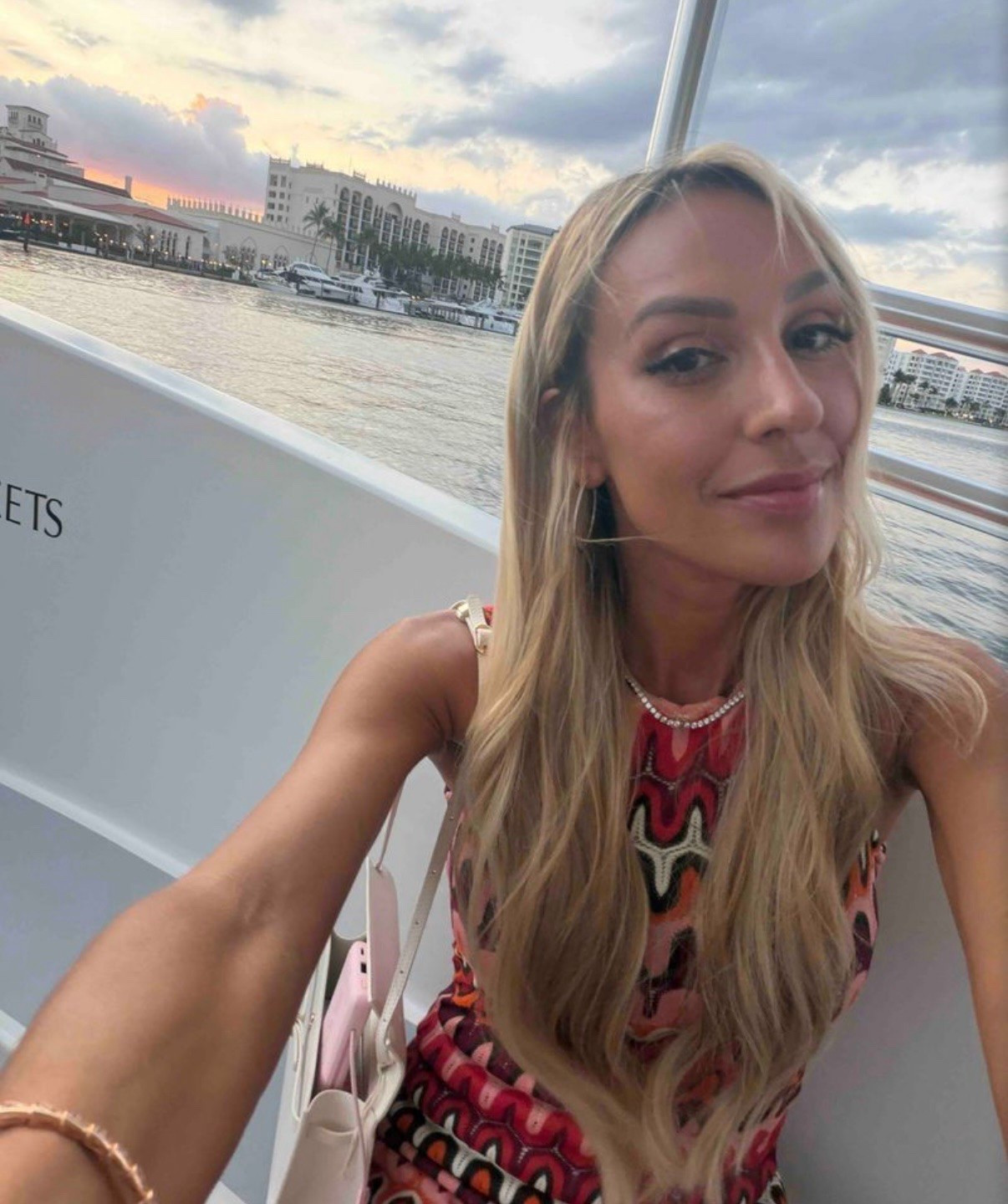 AIVANELLI35 for 35% off wearing an XS