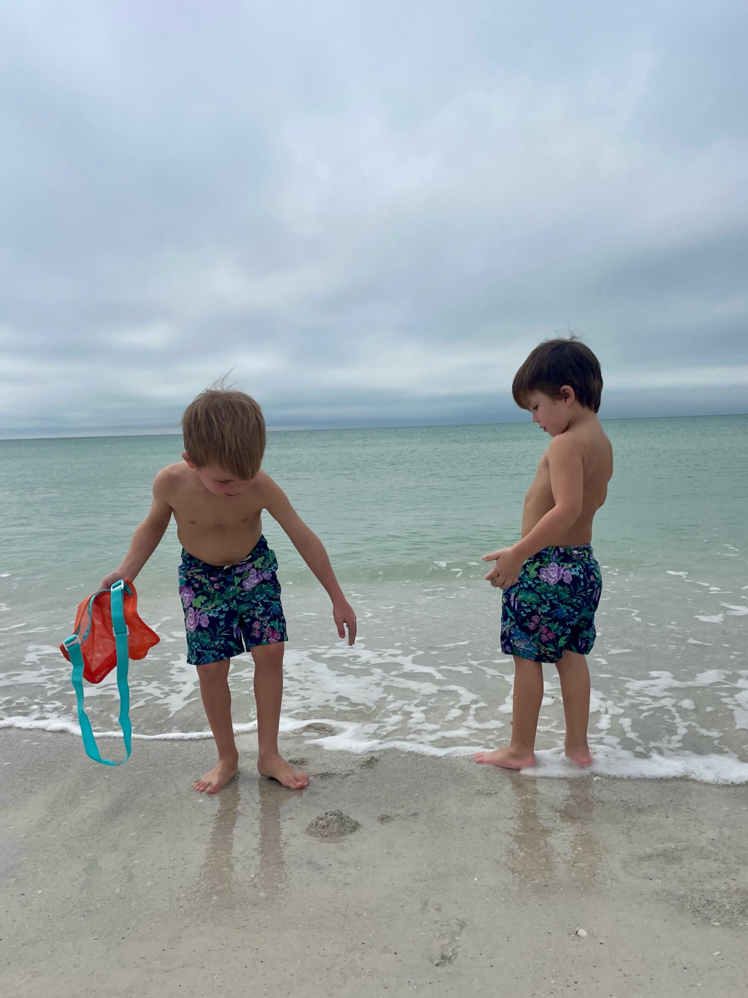 seashell bags for the beach! the boys love collecting the shells they find. perfect for kids & toddlers at the beach! 🏝️ 🐚 

#LTKkids #LTKtravel #LTKfamily