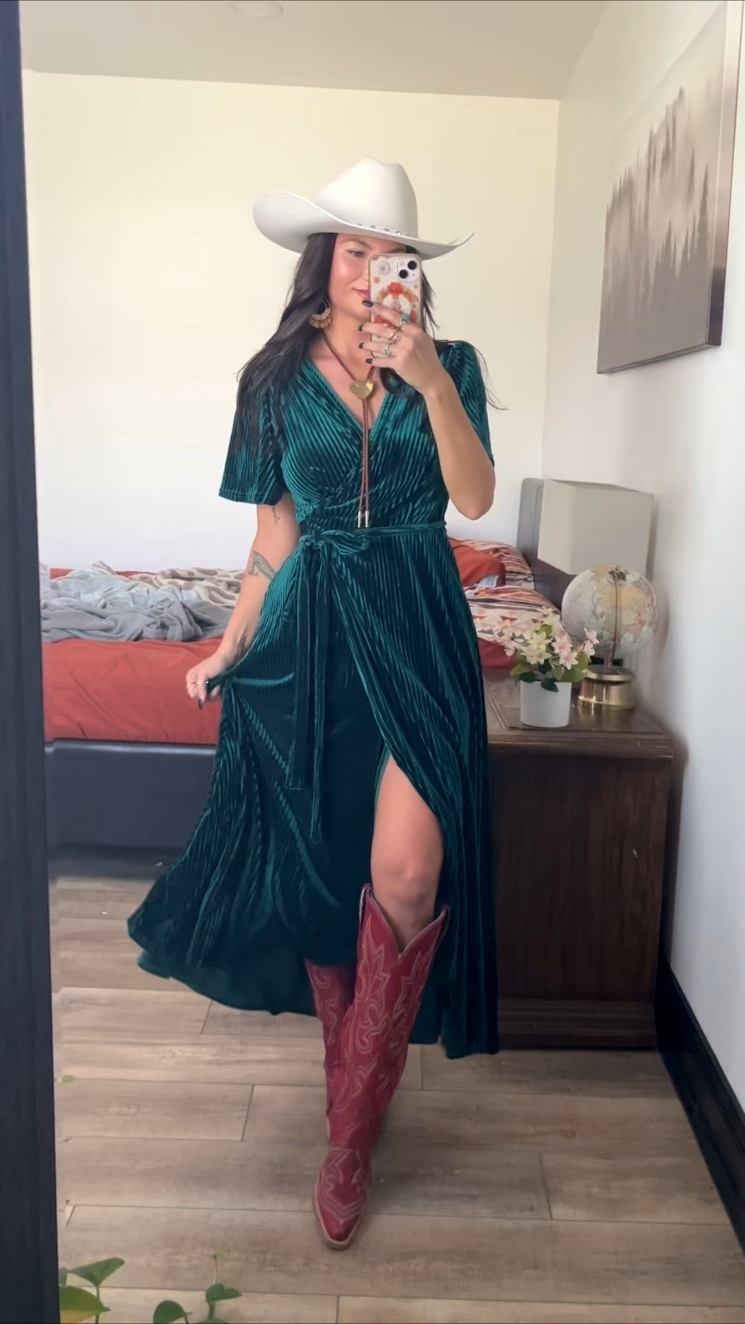 Talk about a stunner! Love the deep emerald green color of this velvet wrap dress! Would be perfect for holiday pictures!! Wearing size 0-2. Waist ties so it’s very adjustable 

Bolo from November Maker

#LTKSeasonal #LTKStyleTip #LTKHoliday