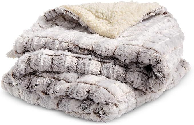 Hotel Suite Micromink/Sherpa Reversible 50 x 60 in Brown Color Throw, Brown | Amazon (US)
