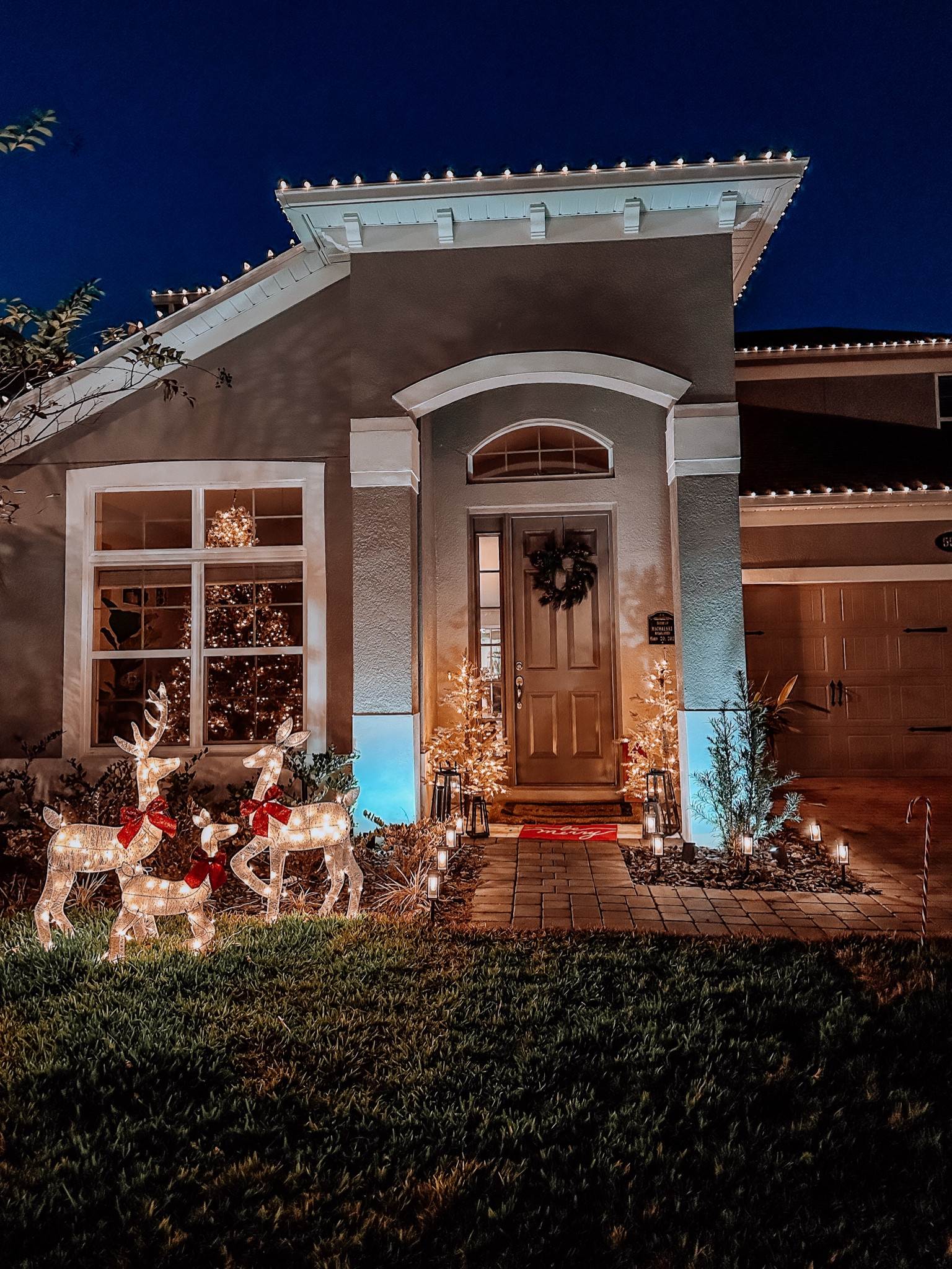 house lights and decor 

#LTKHoliday #LTKhome #LTKSeasonal