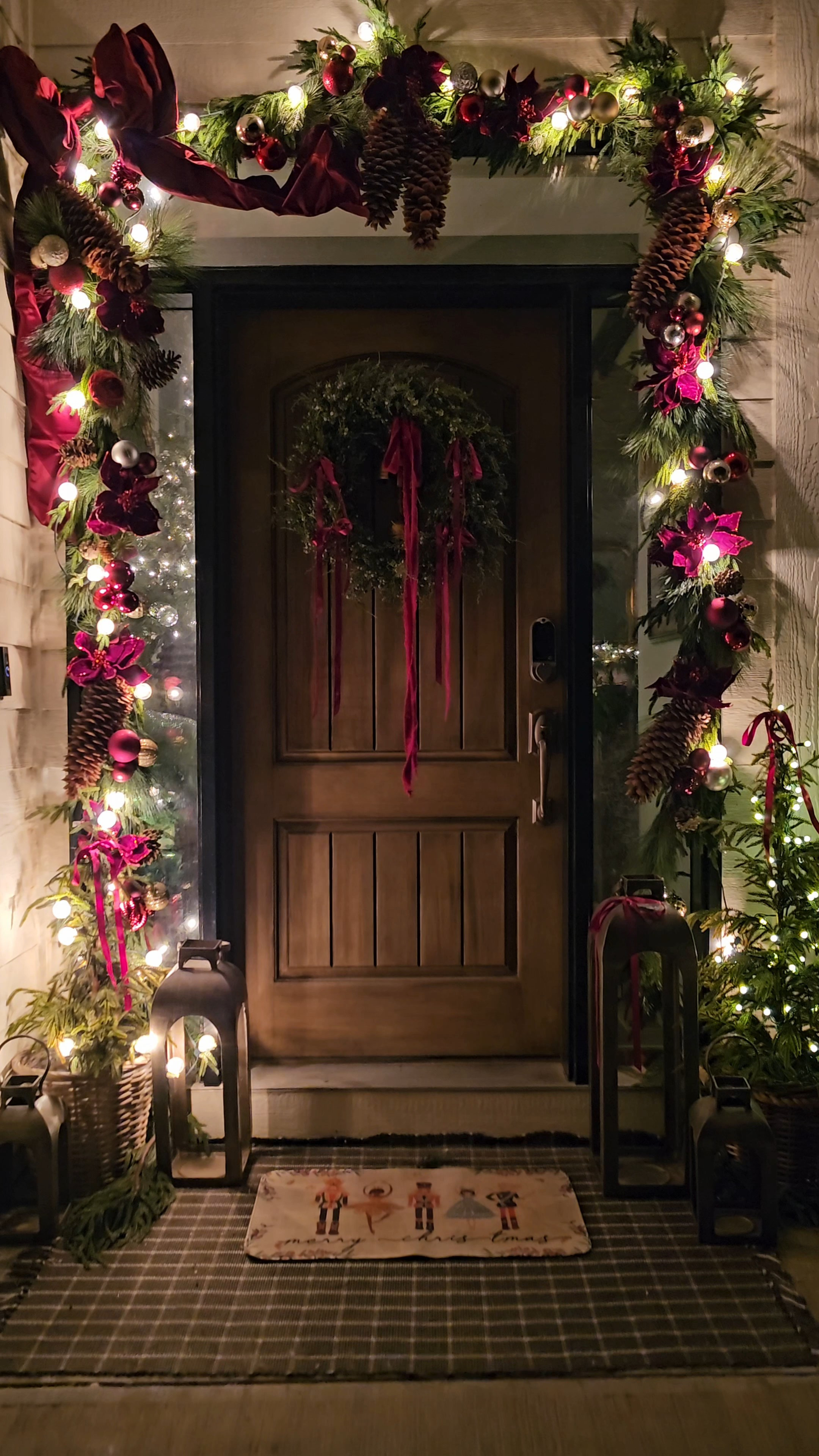 My 2025 Christmas porch 

#LTKHoliday #LTKSeasonal #LTKHome