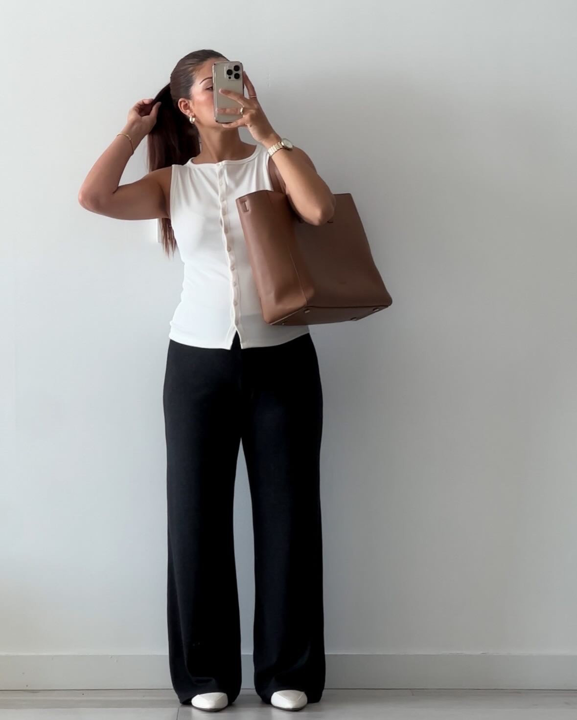 bump friendly workwear ootd —

keywords: stretchy pants

details:
top - @abercrombie, xs, linked (I would size up in this top looking back now, it’s a getting a little snug!)
pants - @mango, m, linked
shoes - @target, 7.5, linked
bag - @calpak, linked

links on @shop.ltk 🔗 

#workwear #bump #miamicontentcreator
