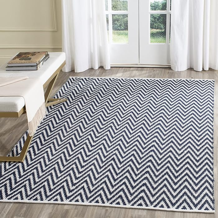 SAFAVIEH Montauk Collection Area Rug - 5' x 7', Navy & Ivory, Handmade Chevron Cotton, Ideal for ... | Amazon (US)