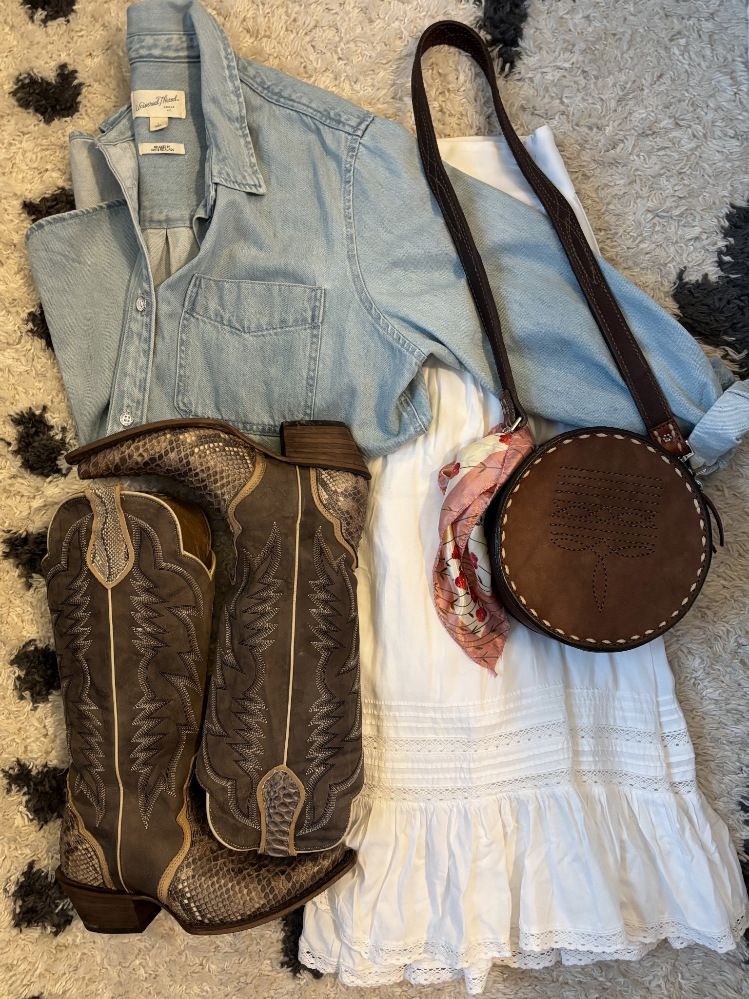 Comfy church fit. Bump friendly! Bag is Alamo saddlery on IG! Love her and Al of her designs!!

#LTKSeasonal #LTKStyleTip #LTKBump