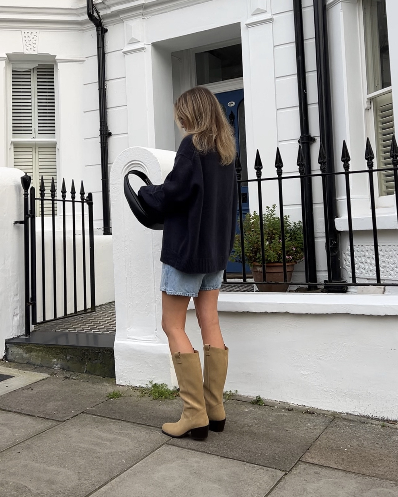 Jorts and oversized sweater 