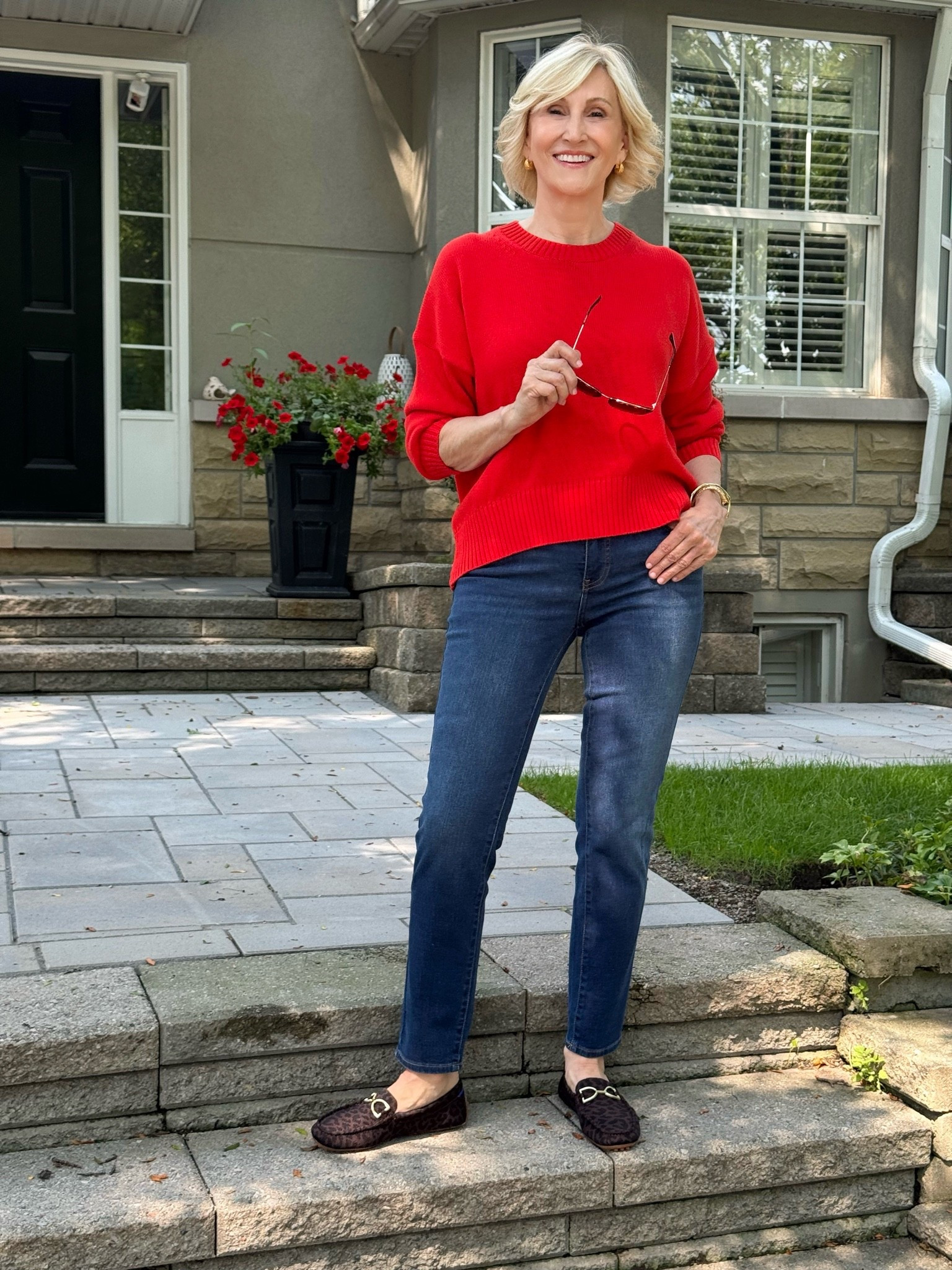 A little pop of red always makes an outfit feel instantly more fun ❤️ I love the combination of this cozy red sweater with cropped denim and classic loafers. It’s casual, comfortable and still feels pulled together—exactly the kind of everyday outfit I find myself reaching for again and again!

#LTKOver40 #LTKSeasonal #LTKootd