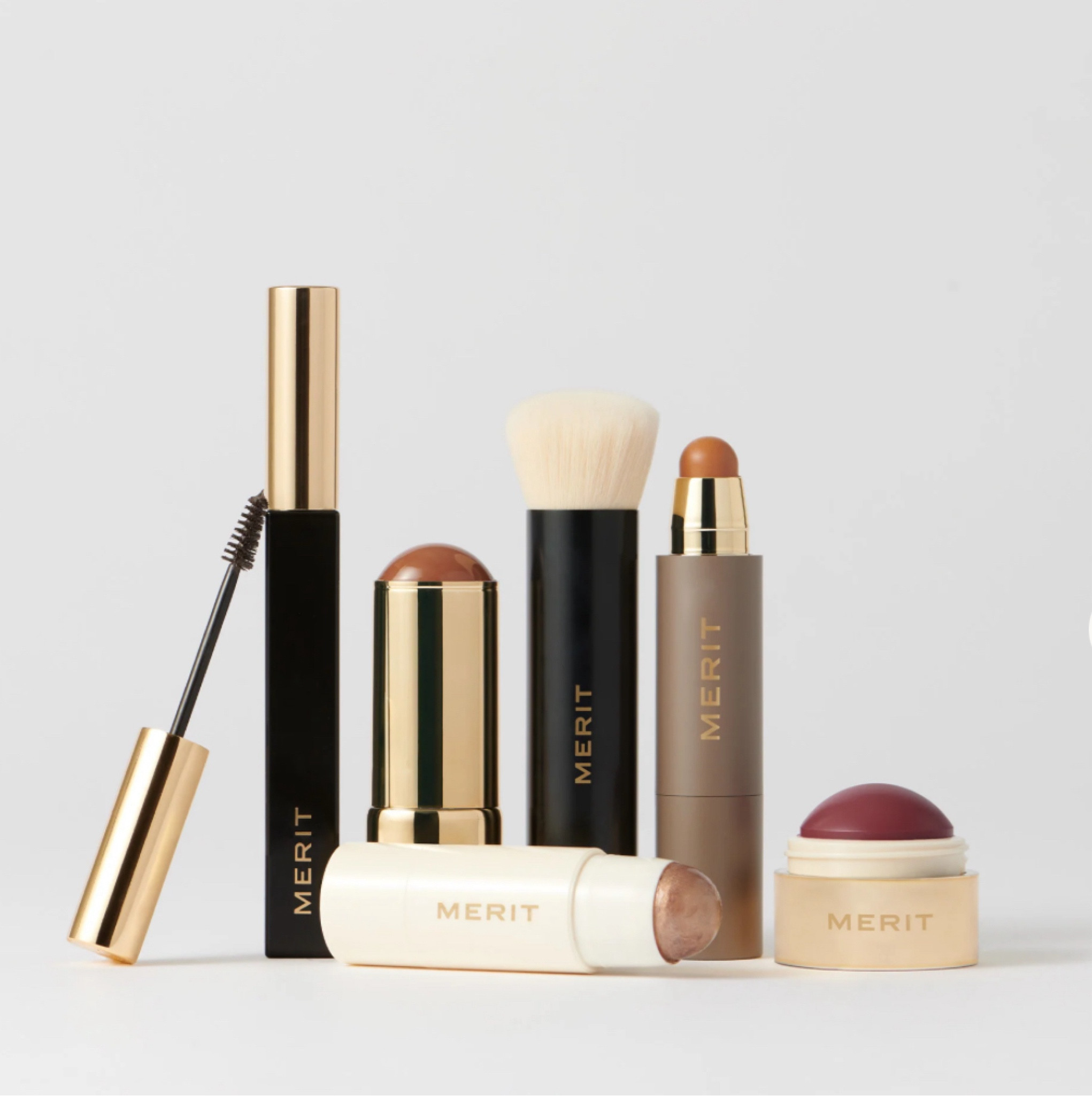 My go-to set of Merit beauty products when I go out 🤍  they call it “The Weekday Set” 


#LTKItBag #LTKBeauty