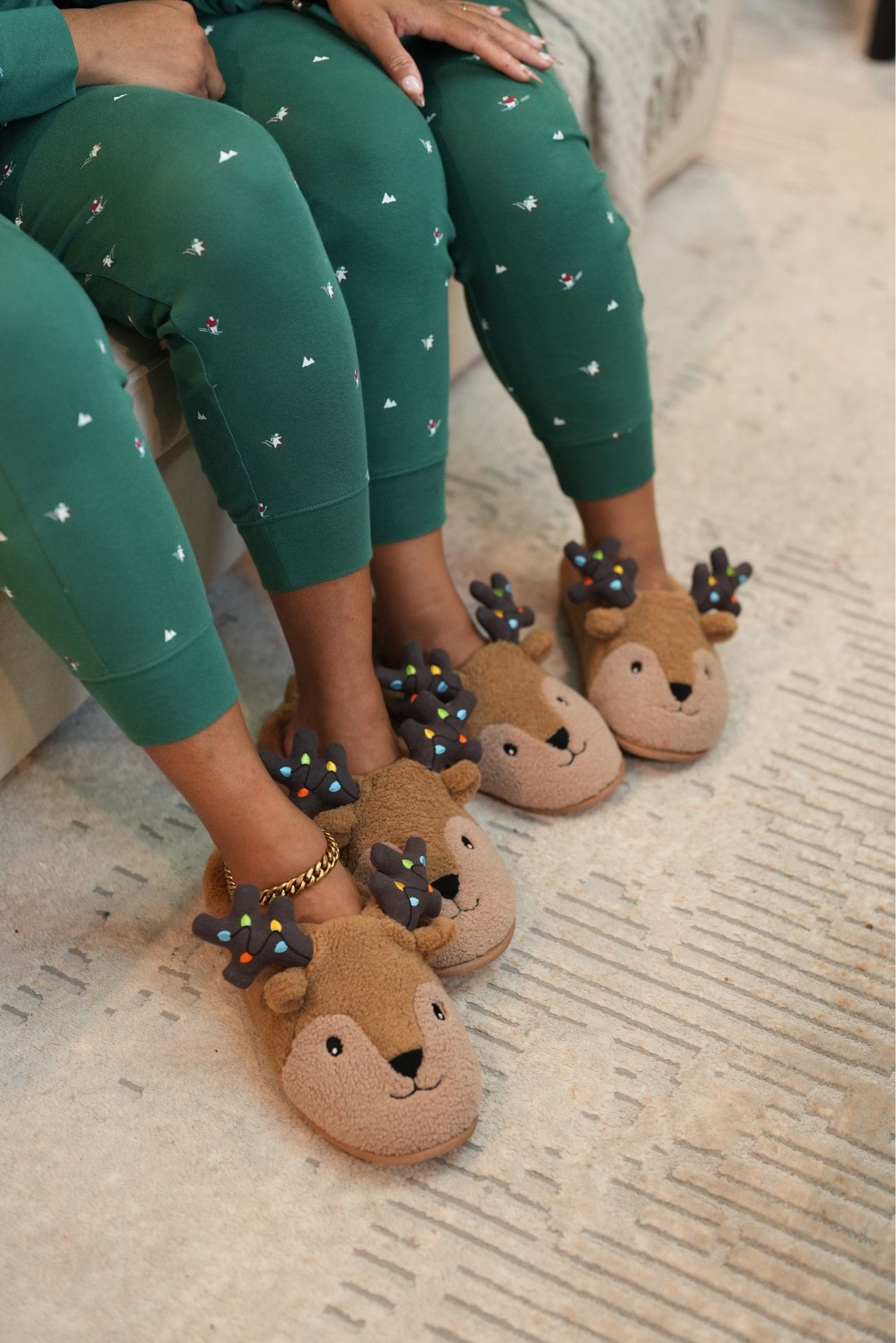 Adult Holiday Light up Reindeer Slippers - Wondershop™ Brown L