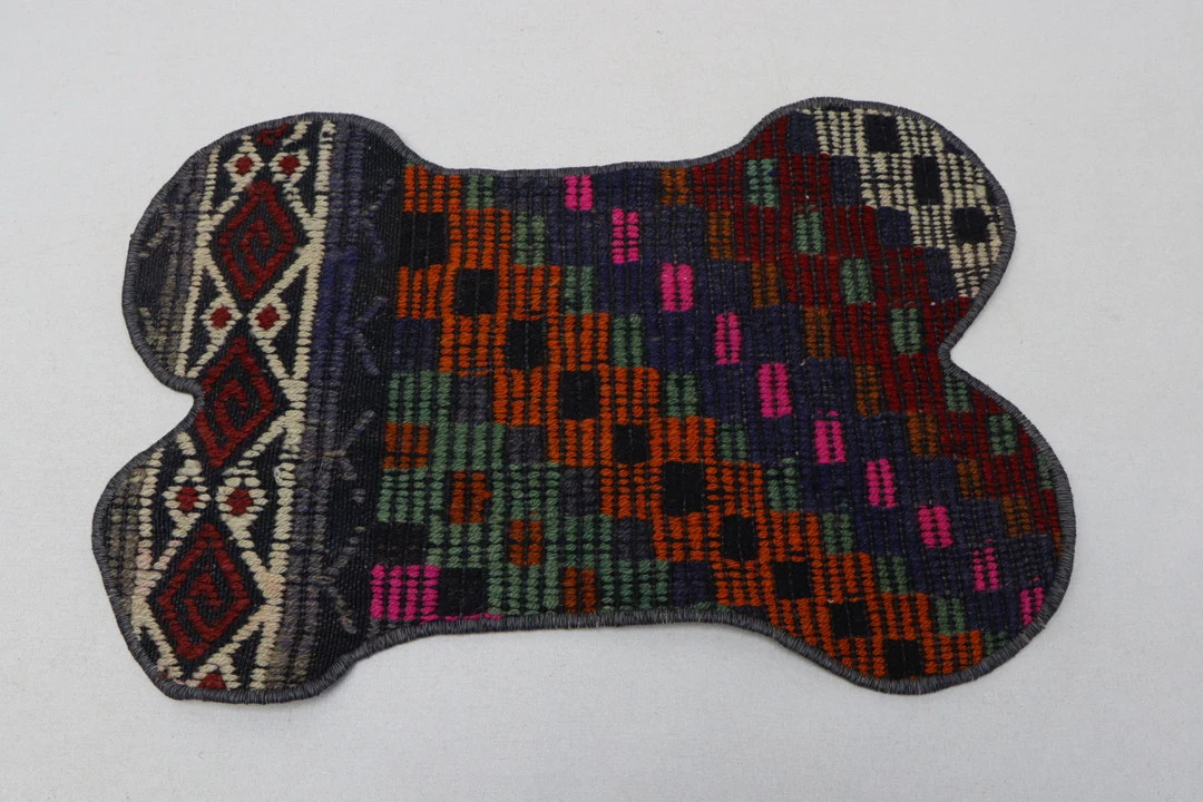 Pet feeding mat, Unique pet gift, Organic pet mat, Non slip mat food & water bowl mat, Vinyl floo... | Etsy (US)