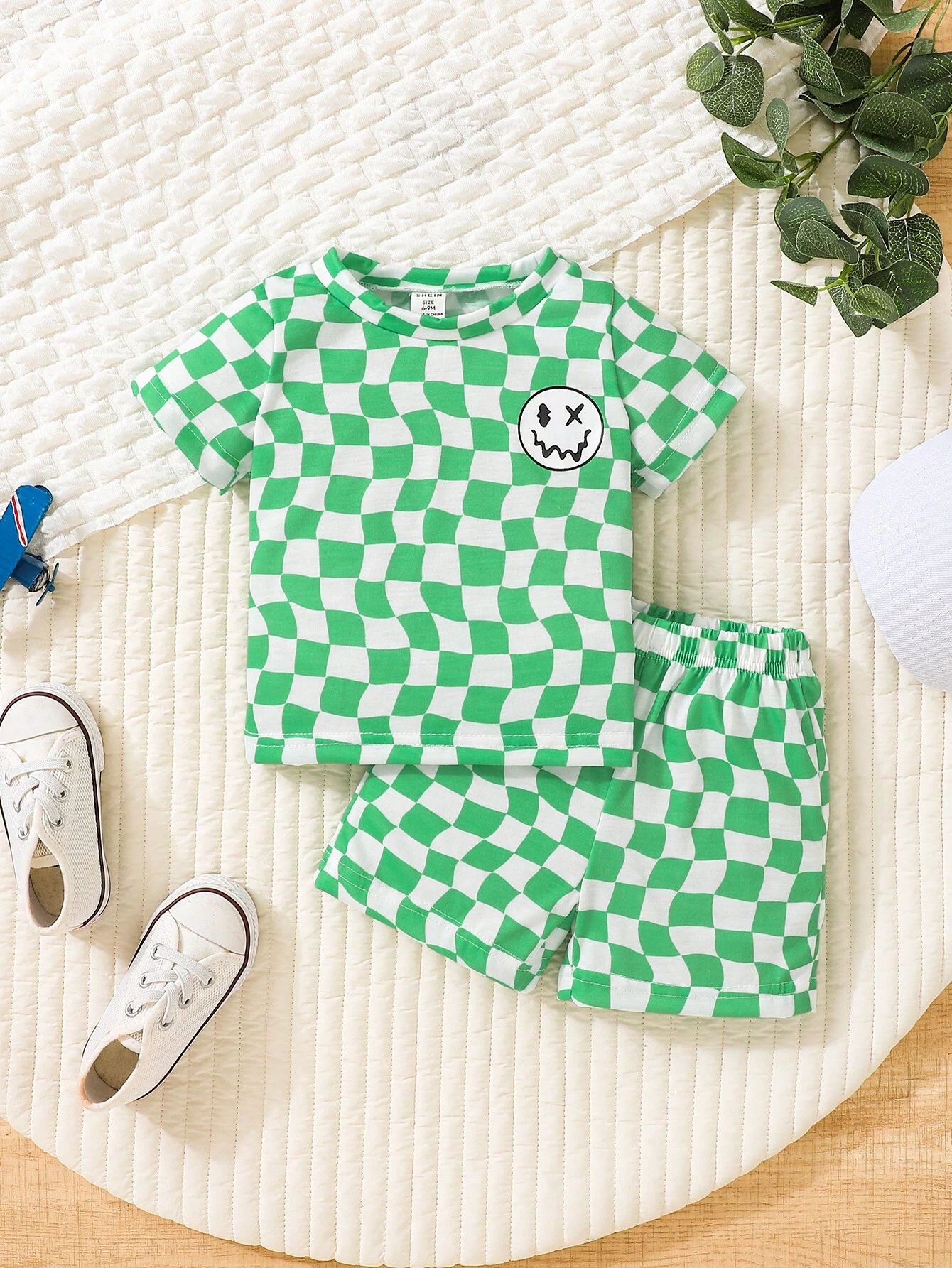 SHEIN Baby Boy Checkerboard & Cartoon Graphic Tee & Shorts Set | SHEIN