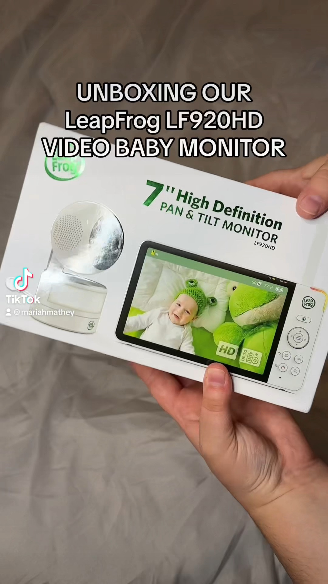 Let's unbox the LeapFrog LF920HD Video Baby Monitor! We love it, especially since it's HD and non-Wi-Fi!