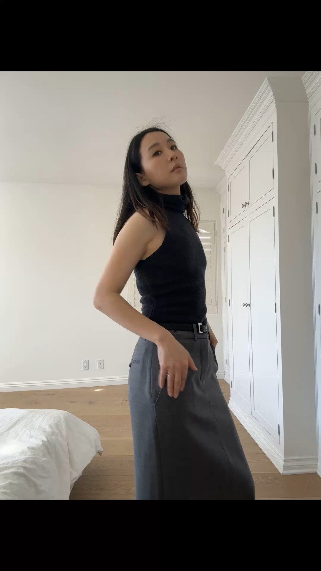 90s inspired look: STAUD turtleneck top with pencil skirt. 


#LTKworkwear #LTKstyletip