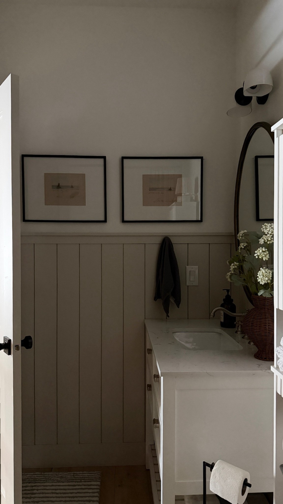 A little art refresh in the guest bath!! 

#LTKHome #LTKSeasonal